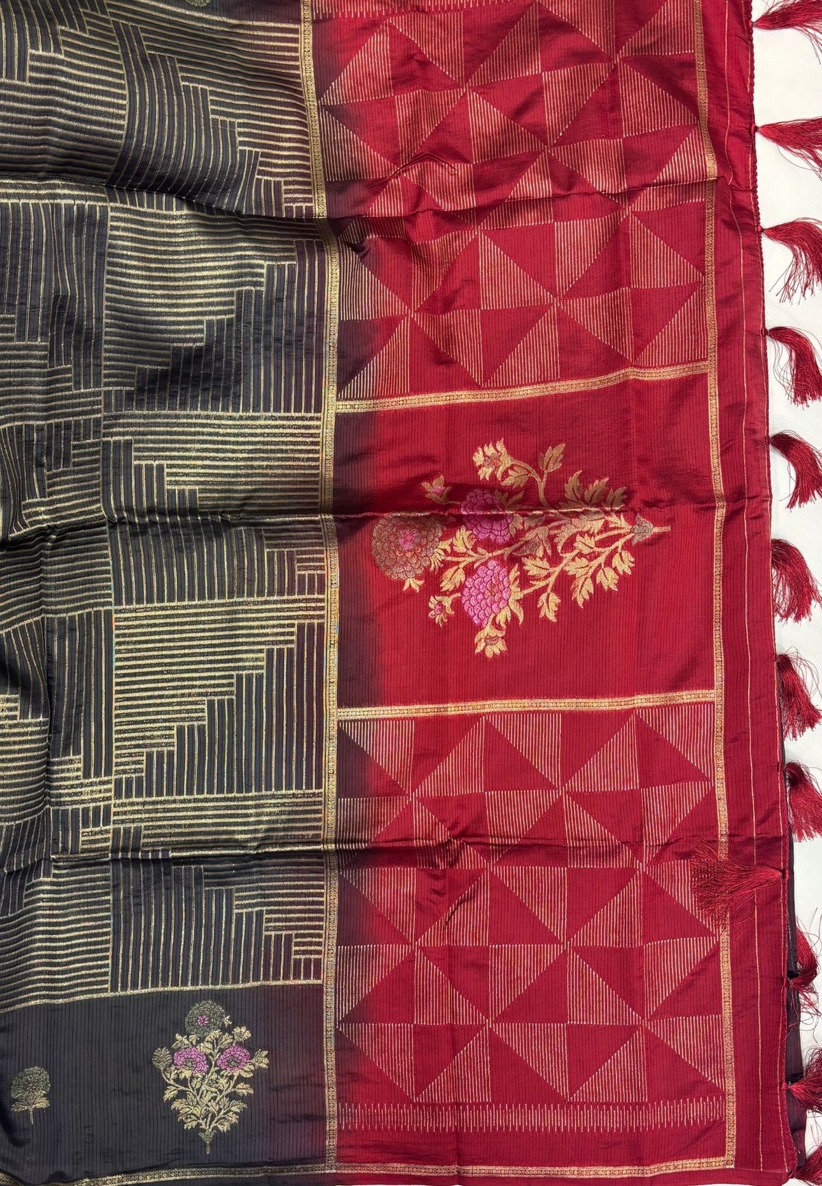 Mulberry Silk Saree-Elephant Grey In Diamond Geometric Zari With Contarst Border