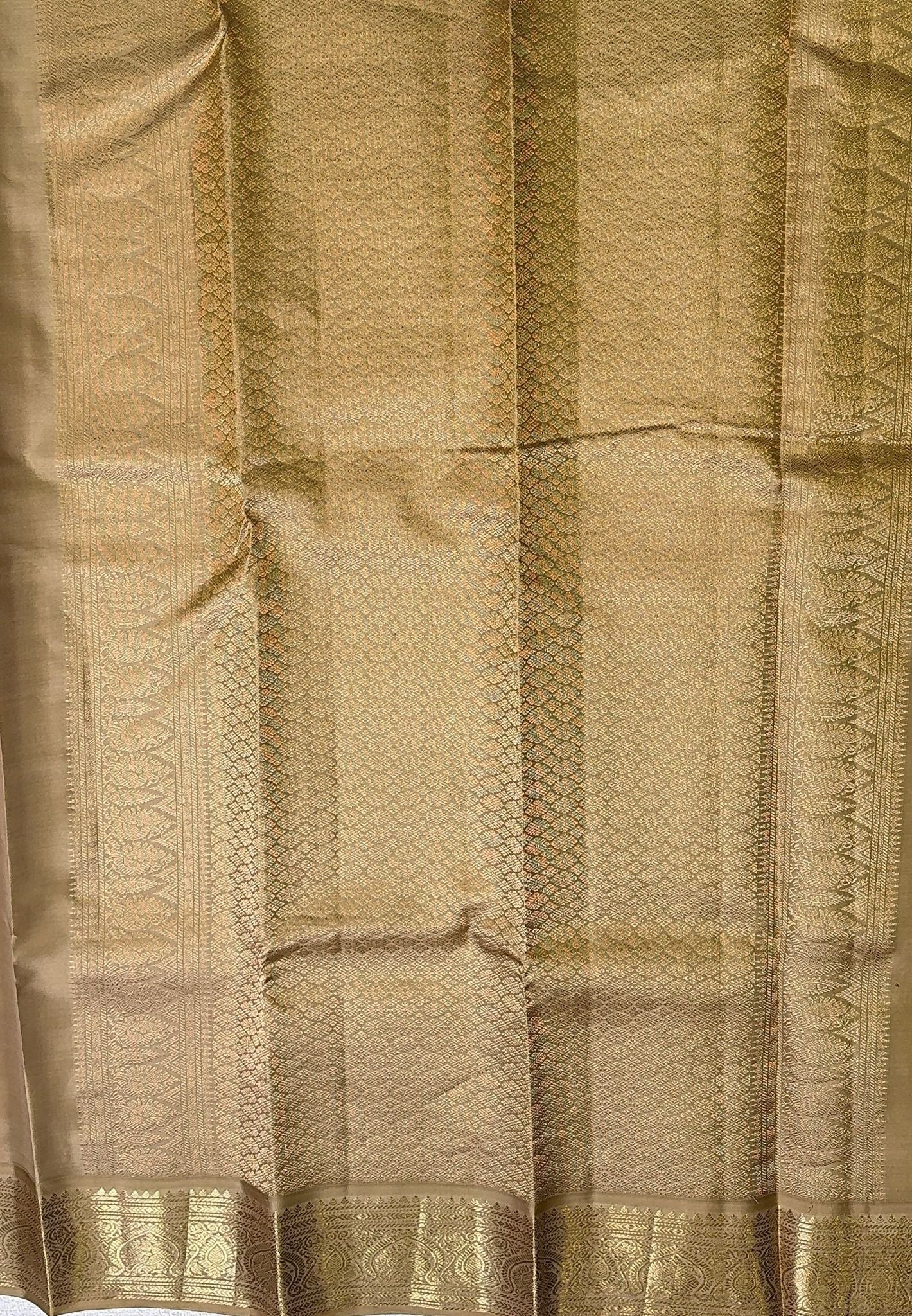 Pure Kanchipuram Silk Saree-Light Green with Contrast Korvai Border