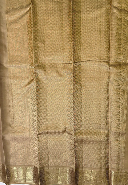 Pure Kanchipuram Silk Saree-Light Green with Contrast Korvai Border