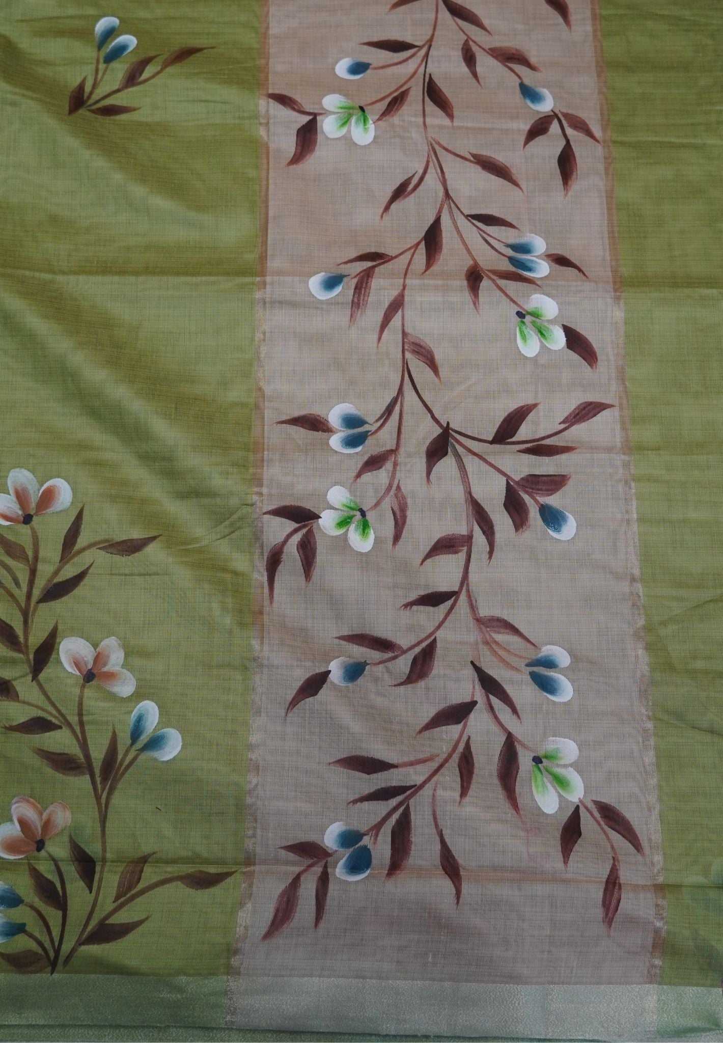 Cora Linen Saree-Green with Hand Painted Floral Motifs