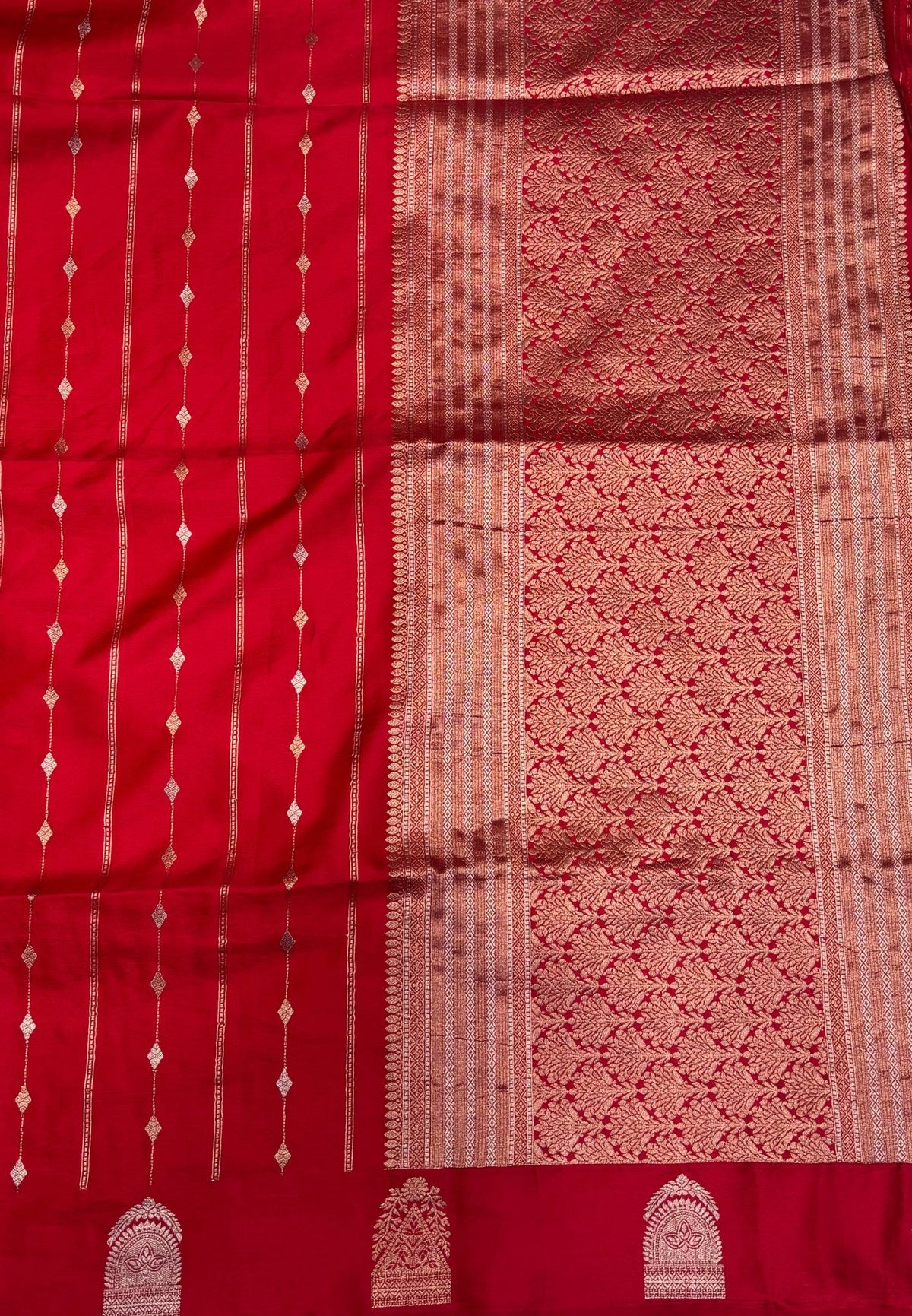 Gaji Silk Saree-Red with Jumka Zari Butta
