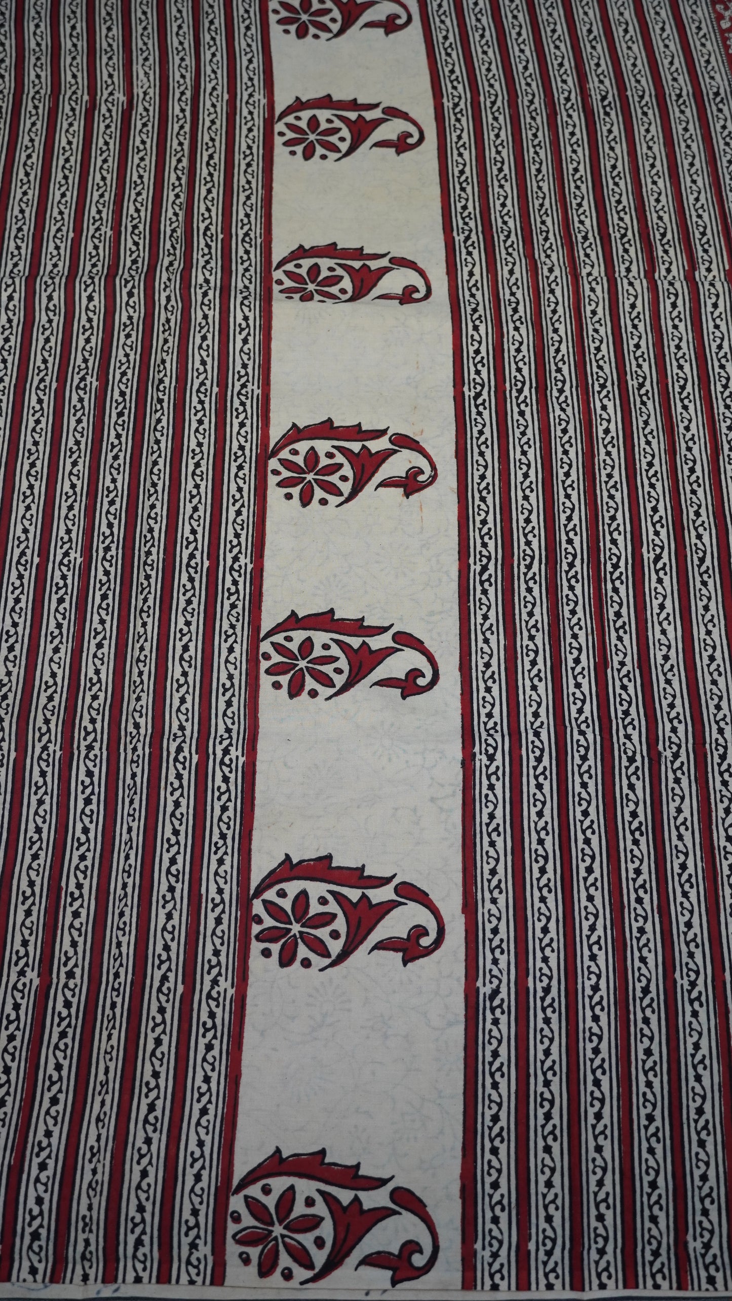 Mul Mul Cotton Saree Vertical Beige