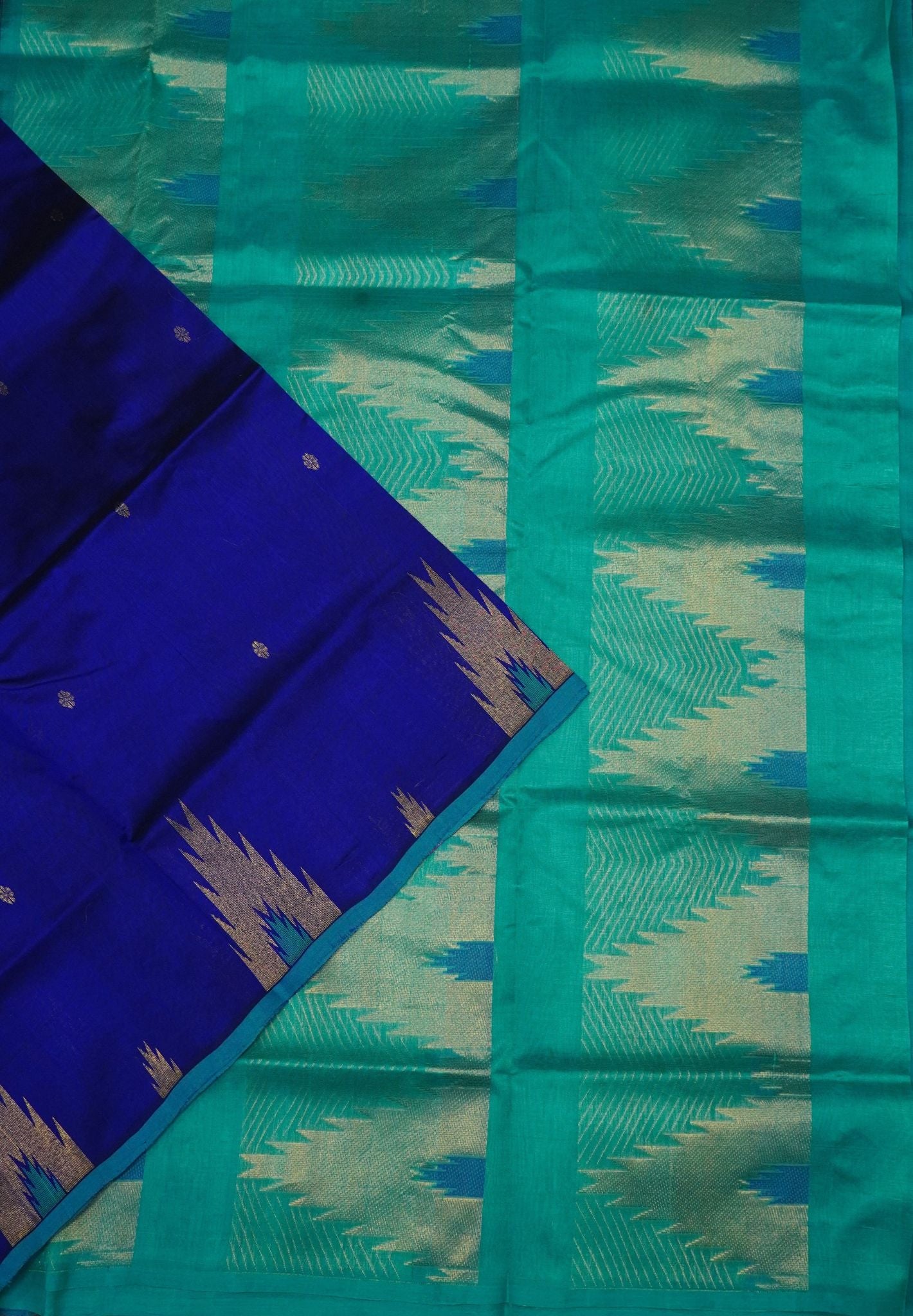 Pure Silk Cotton Saree-Royal Blue in Tazhamboo Pattern