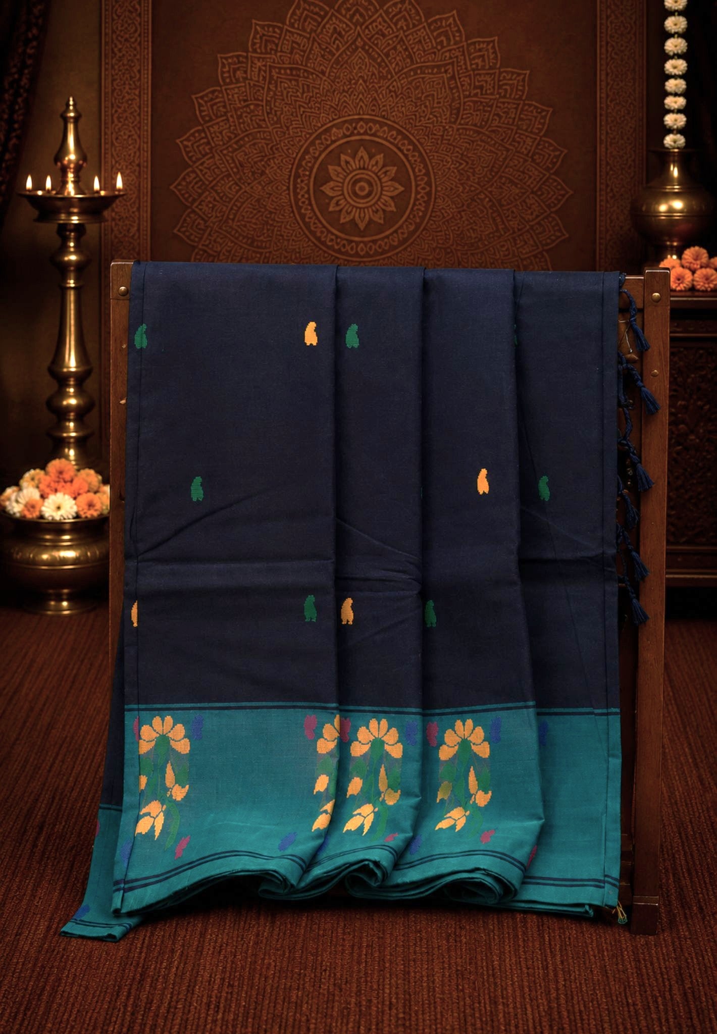 Chettinad Cotton Saree-Navy Blue With Floral Bouquet Border