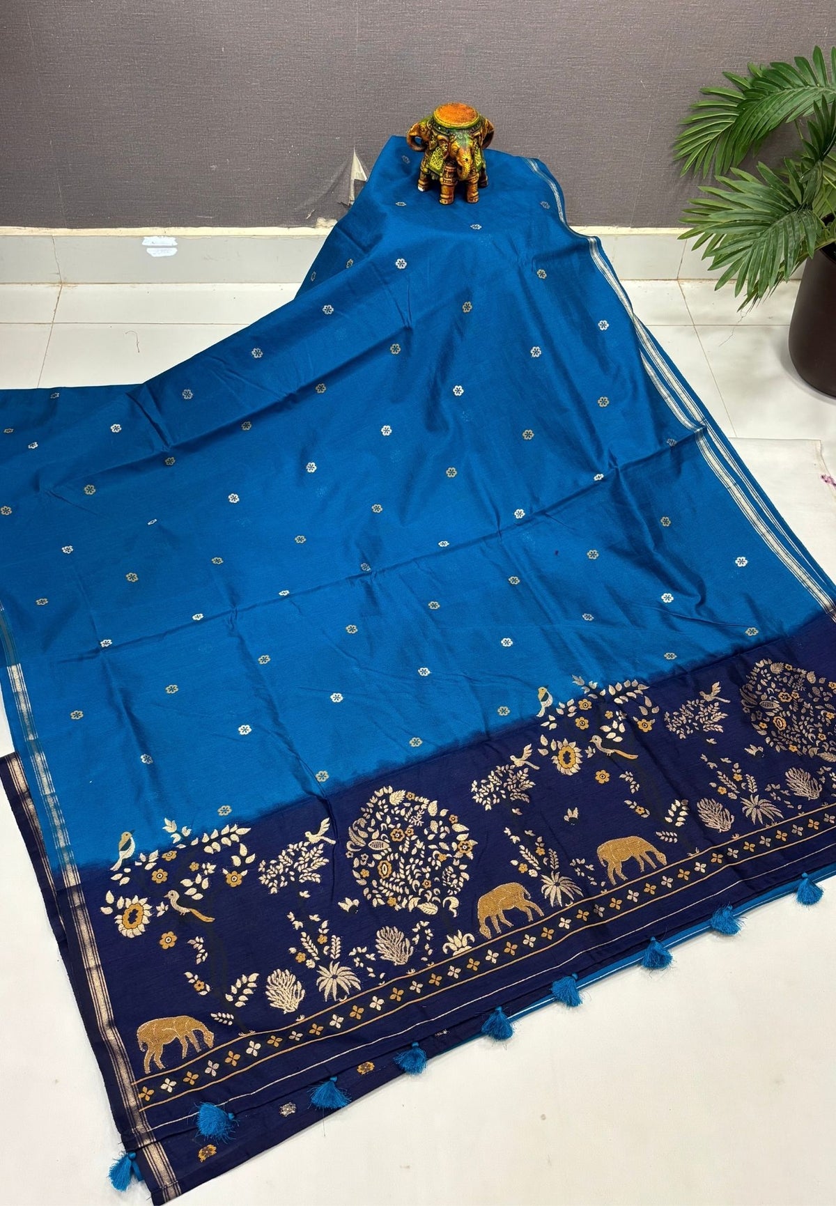Gaji Silk Saree-Sulphate Blue In Warli Tree & Elephant With Contrast Border