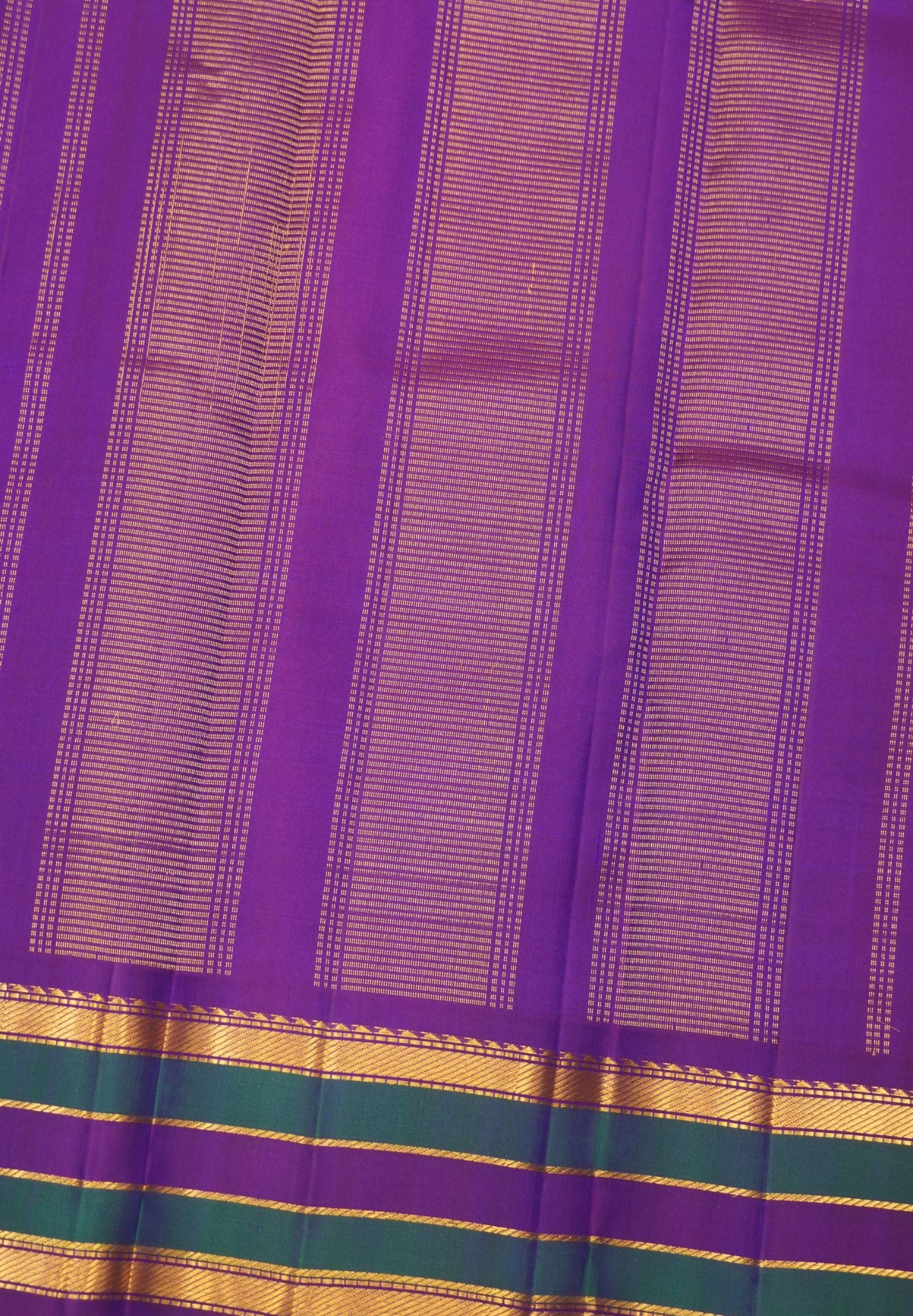 Pure Kanchipuram Silk Saree- Metallic Voilet Small Butta with Contrast Border
