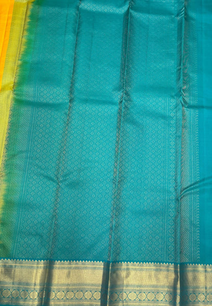 Pure Kanchipuram Silk Saree-Yellow with Contrast Korvai Border