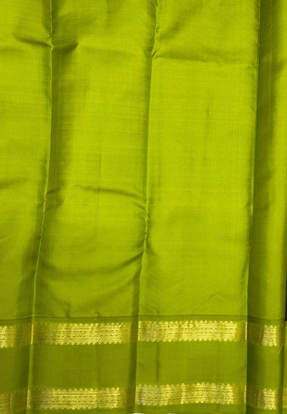 Pure Kanchipuram Silk Saree-Black in Vairaoosi Pattern with Contrast Zari Retapet Border