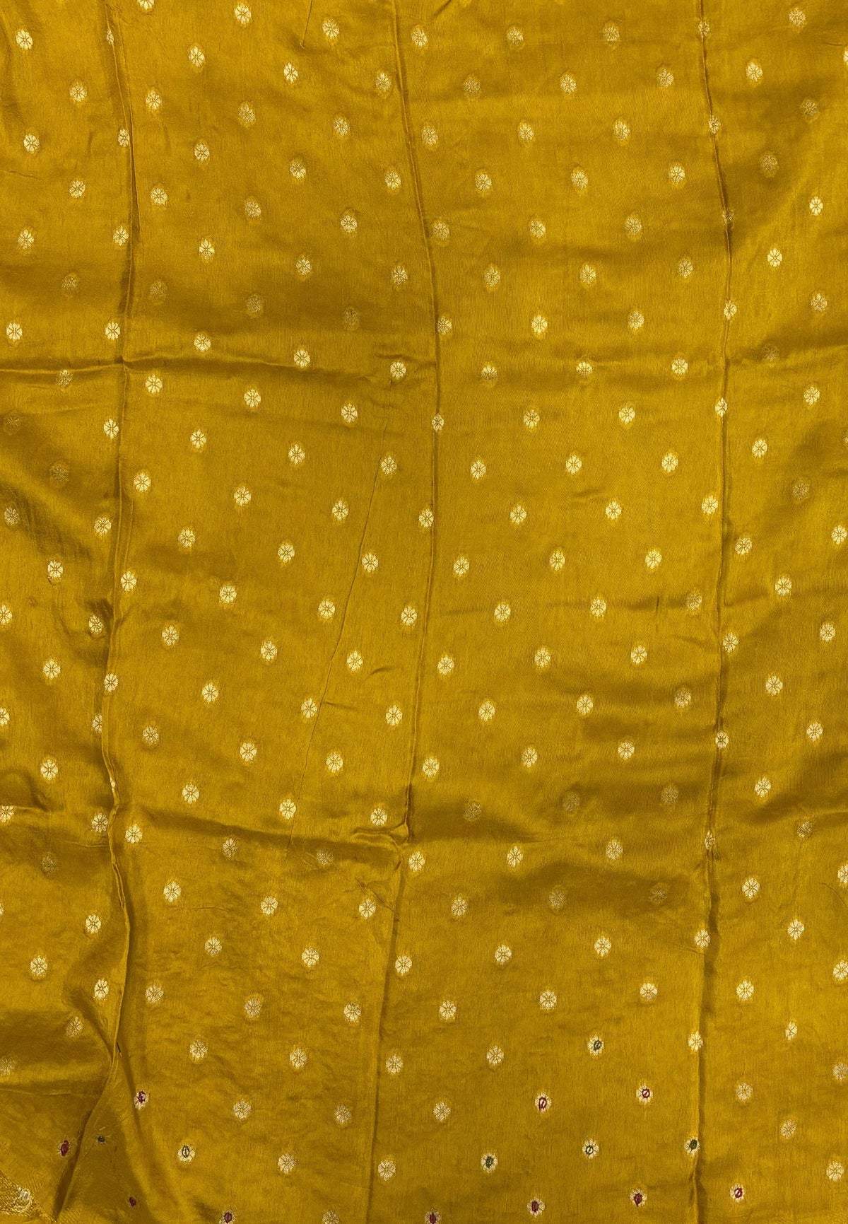 Viscose Saree-Mehandi Green In Peacock Motif Border