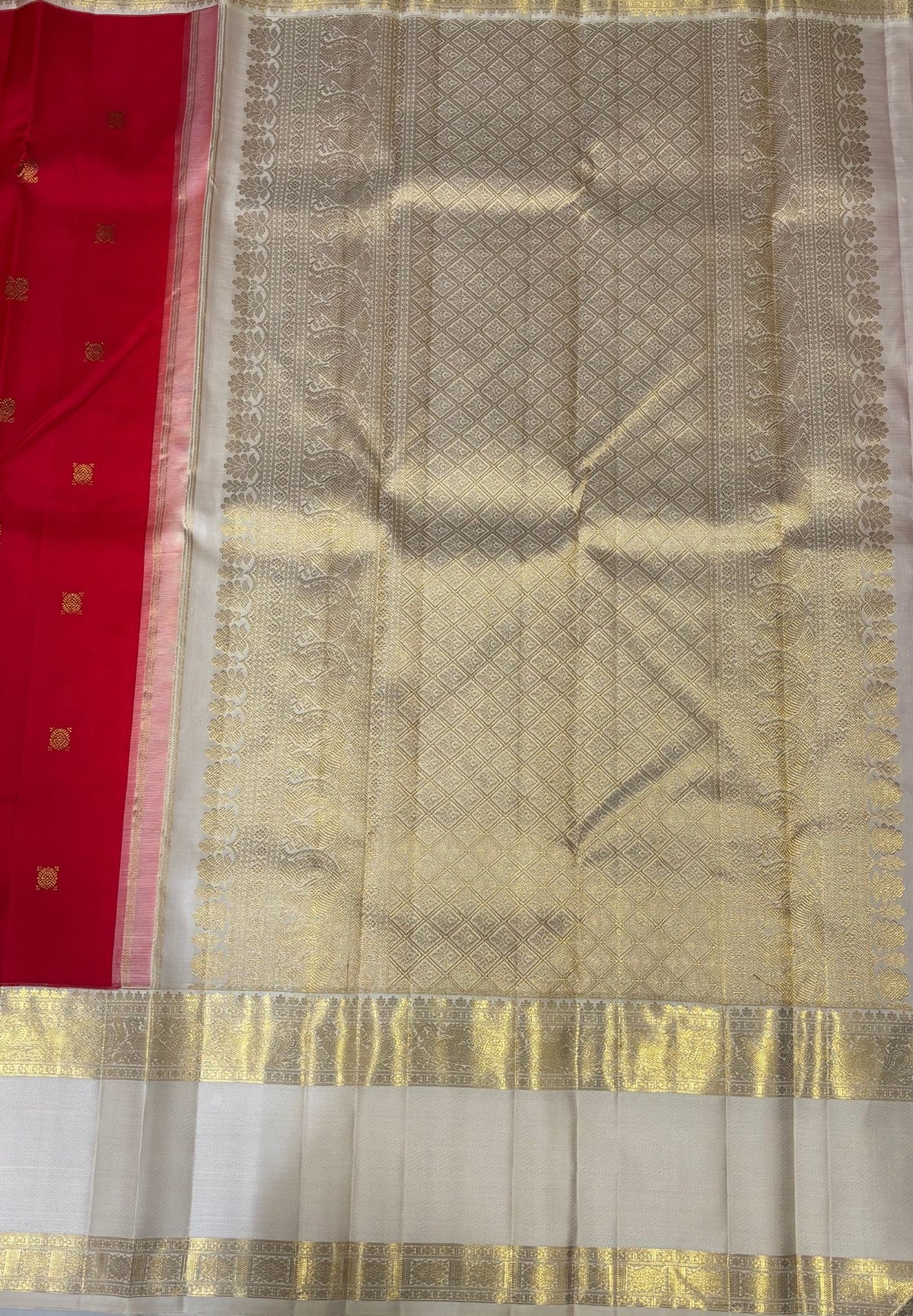 Pure Kanchipuram Silk Saree-Red in Diamond Jaali Zari with Contrast Border