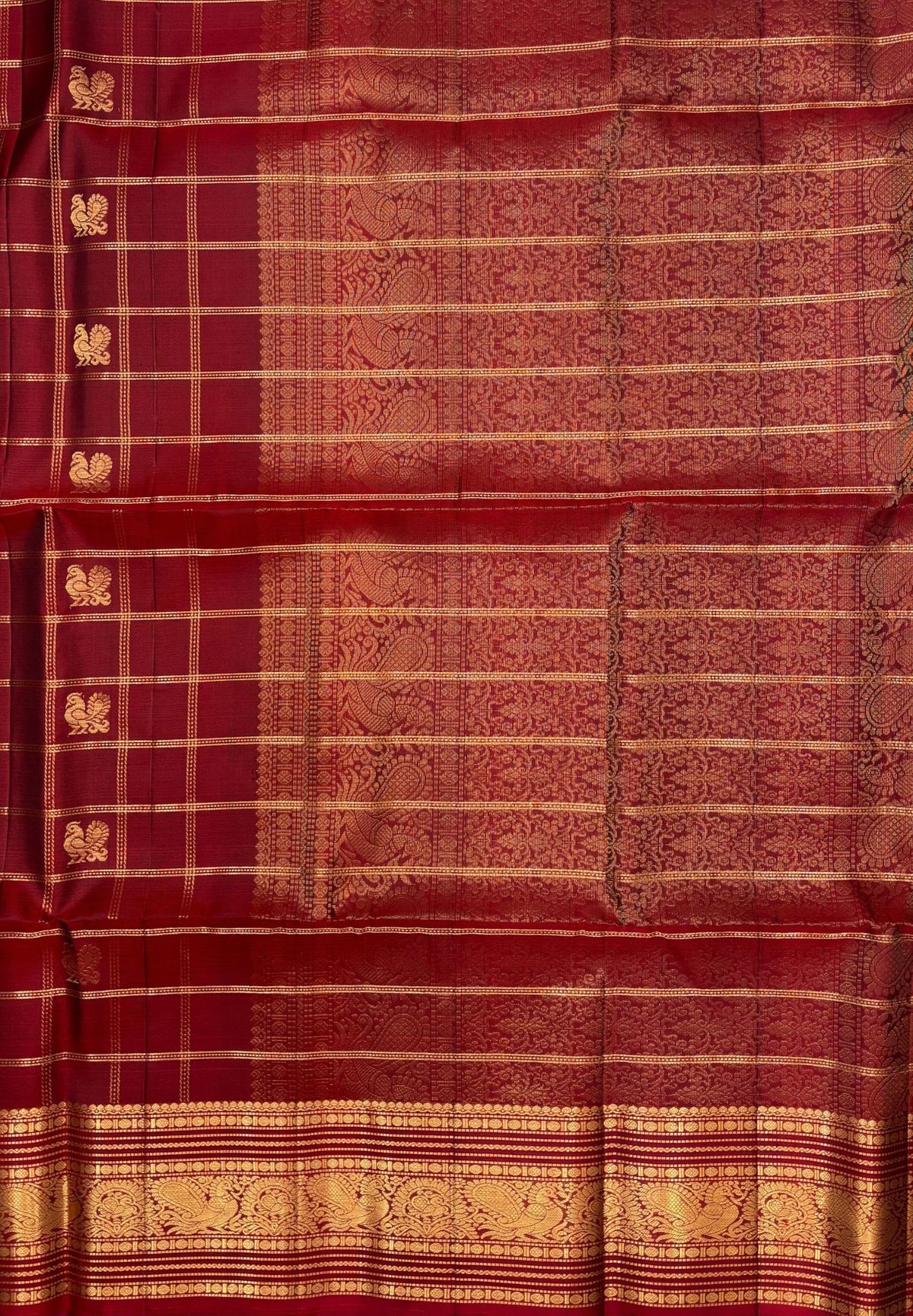 Pure Kanchipuram Silk Saree-Red in Checkered Mayil Chakram with Varisapet Border