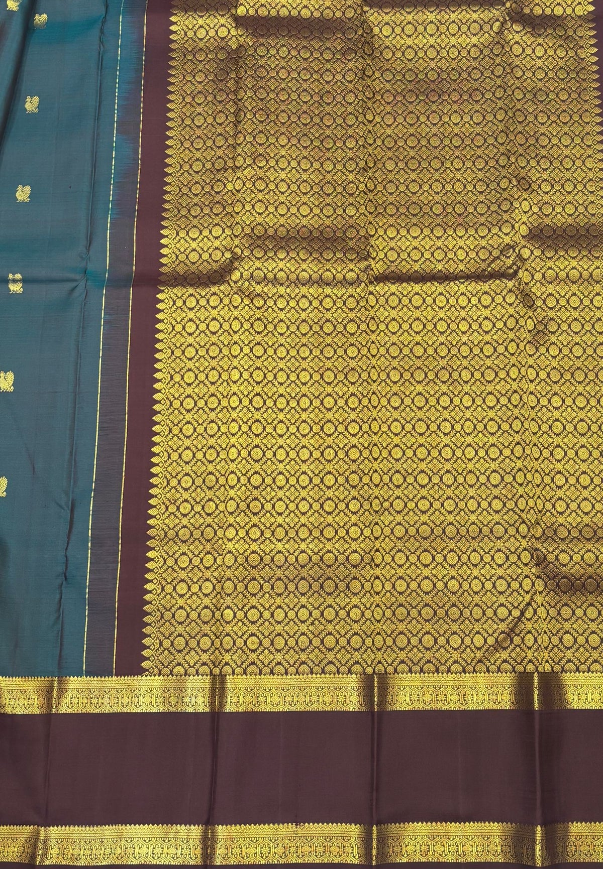 Pure Kanchipuram Silk Saree - Mayil Butta Peacock Green
