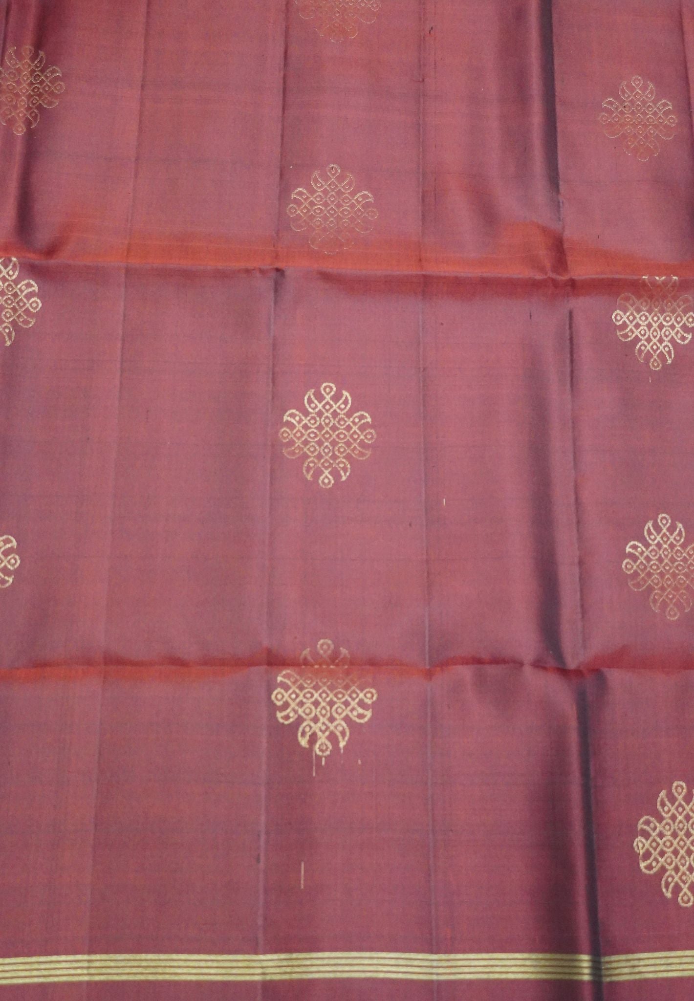 Soft Silk Saree with Kolam Weave - Maroon
