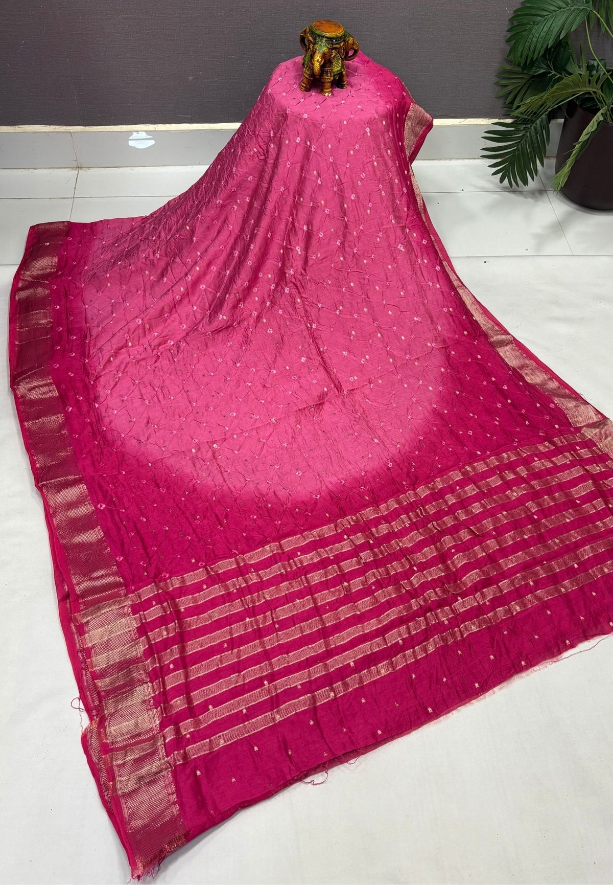 Banarasi Bandeji Saree-Pink in Horizontal Stripe Zari Border