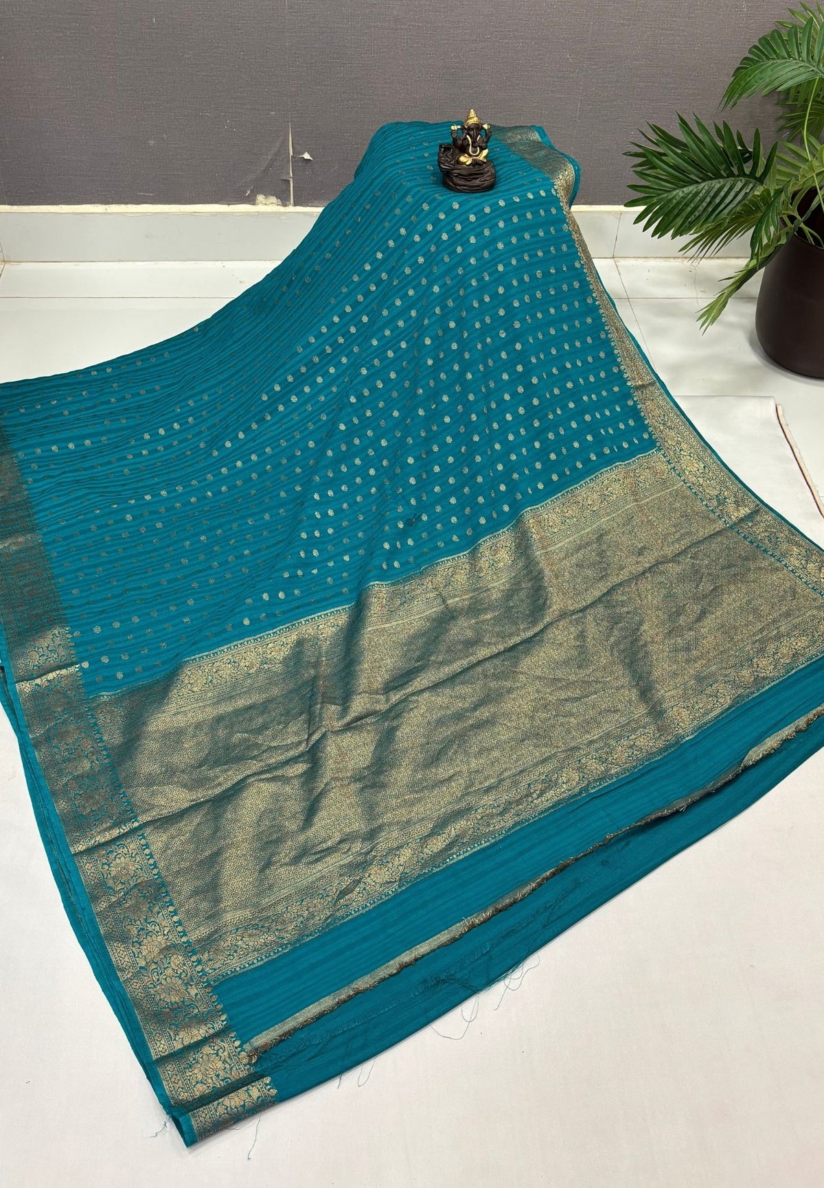 Banarasi Georgette Saree-Ramar Green with Mini Leaf Butta and zari Border