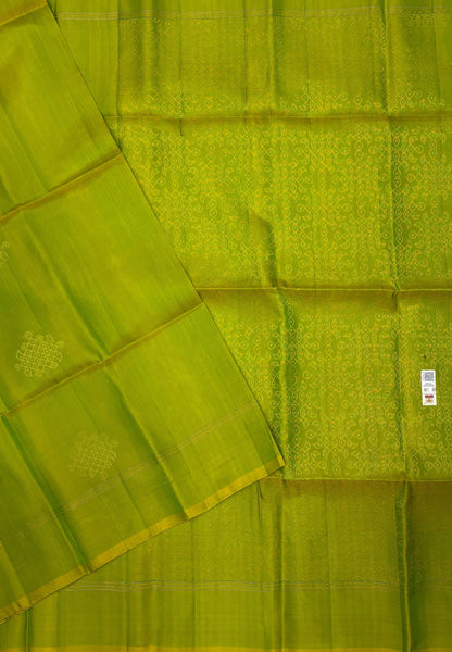 Pure Kanchipuram Silk Saree-Light Green With Kolam Zari Border
