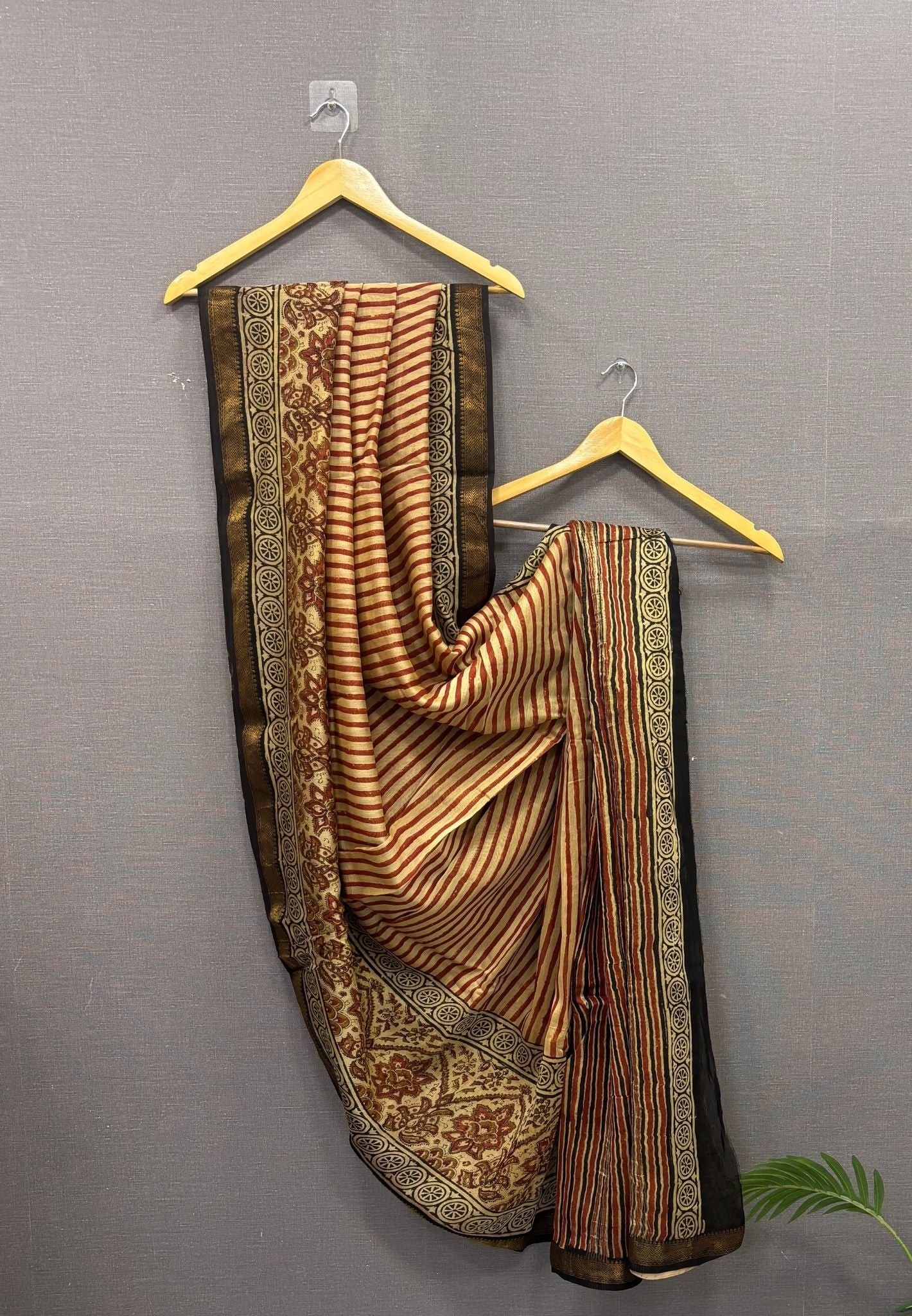 Pure Maheshwari Silk Cotton Saree-Beige