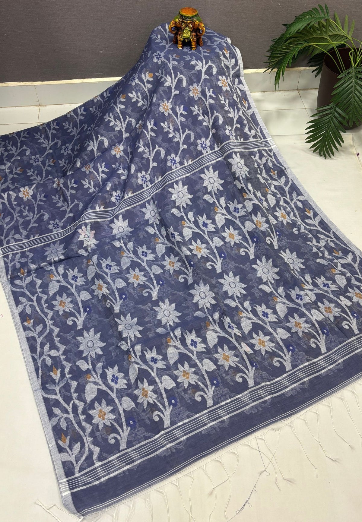 Dhakai Jamdhani Cotton Saree-Blue In Floral Vine Zari Border