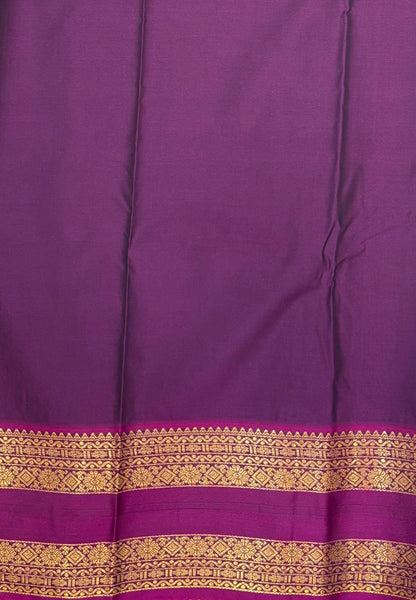 Budget Kanchipuram Saree-Cream In Diamond Floral Zari With Contrast Border