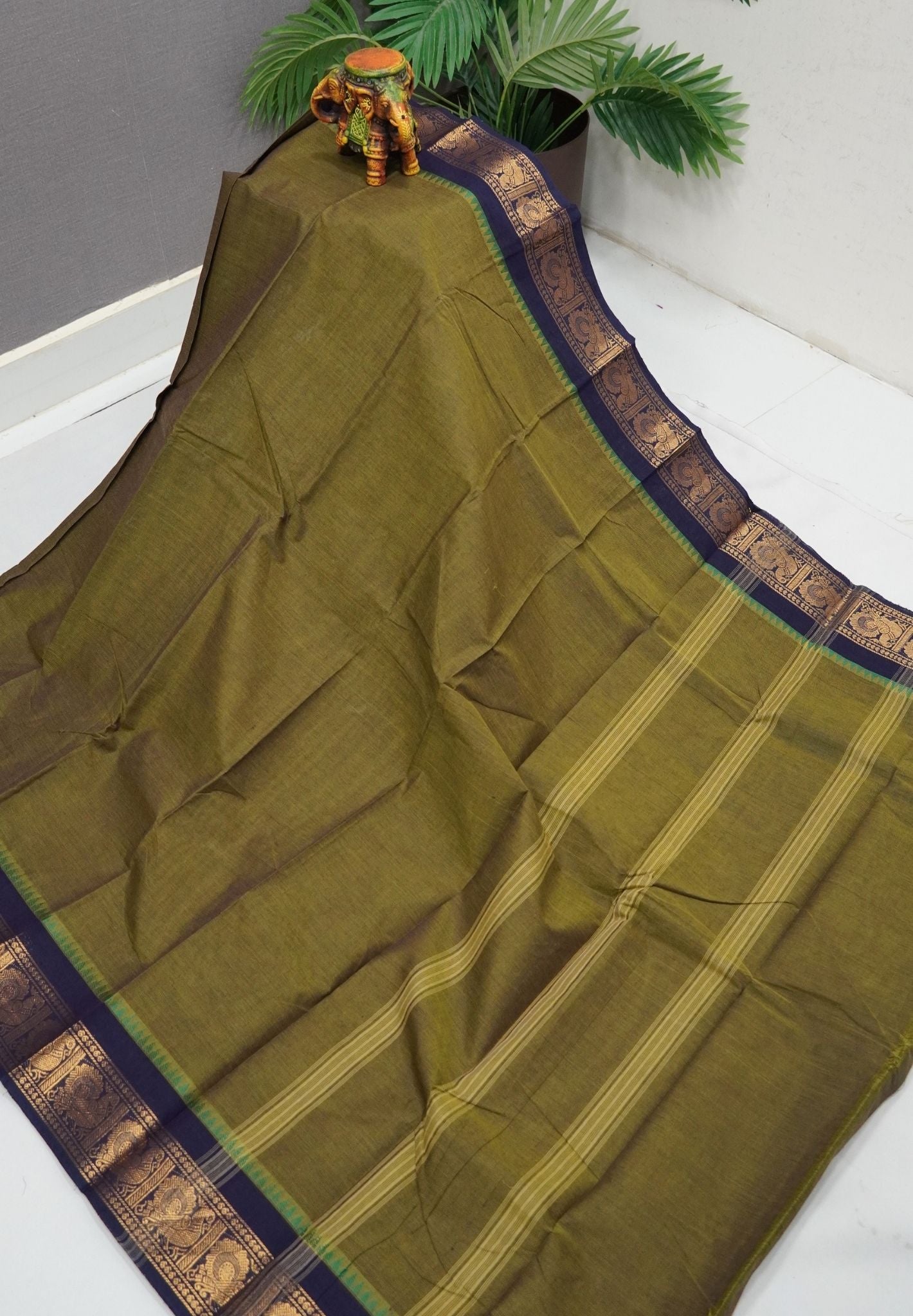 Kanchi Cotton Saree-Sage Green With Zari Border