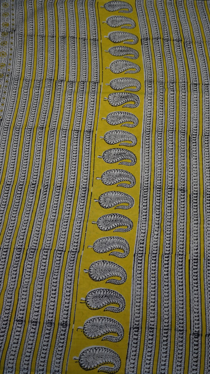 Mul Mul Cotton Saree Red Prints