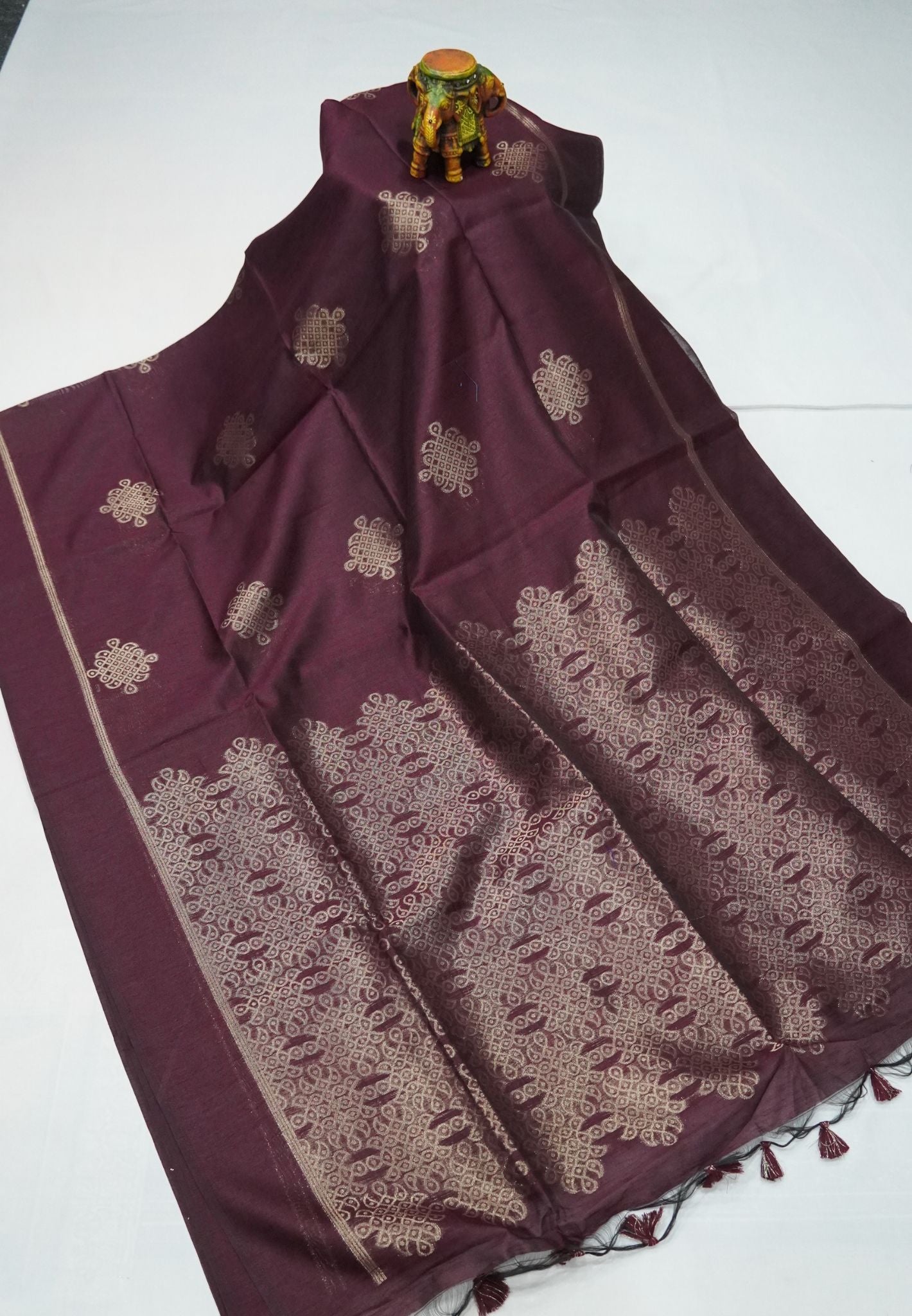 Semi Raw Silk Saree -Arakku in Kolam Pattern