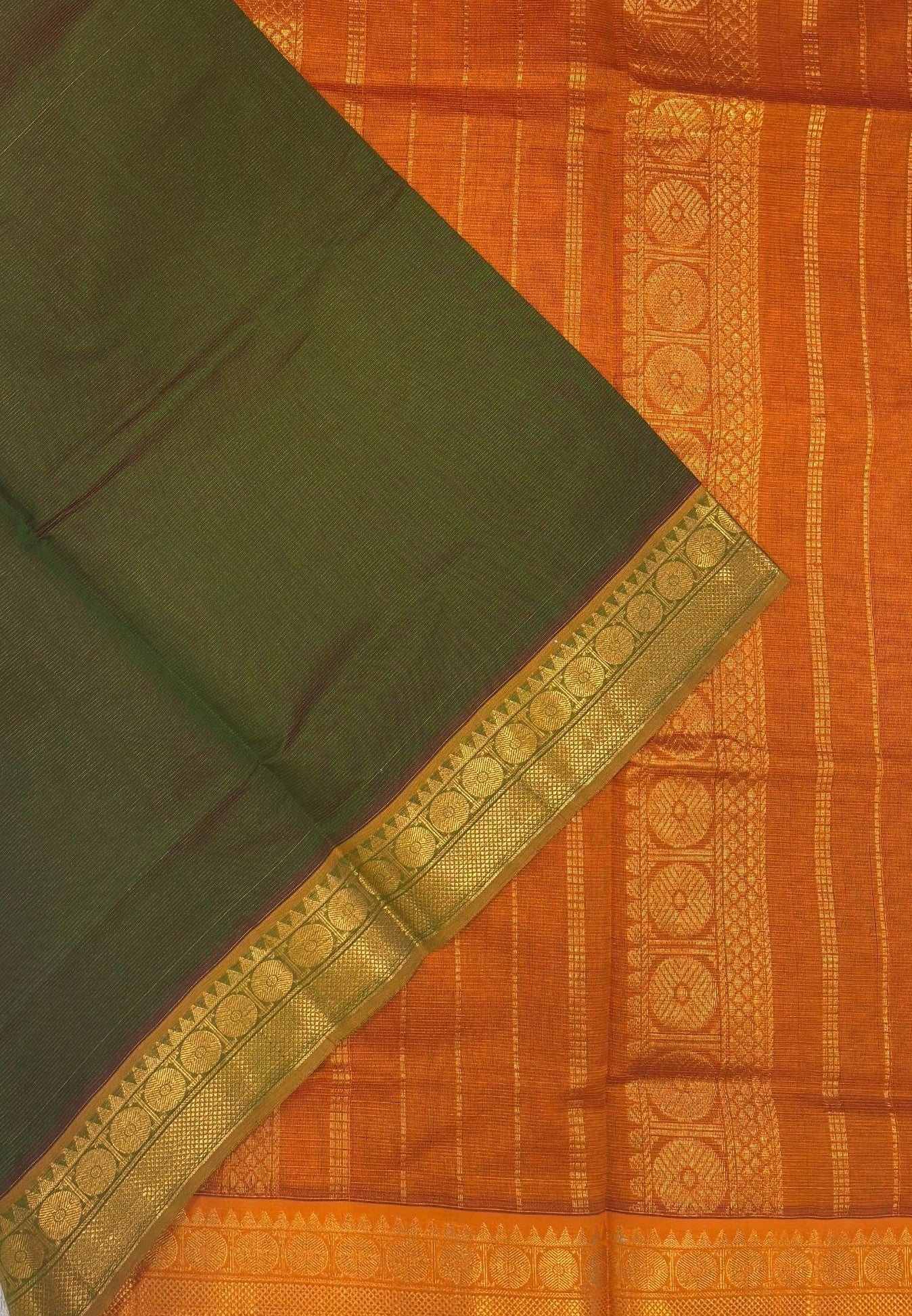 Silk Cotton Saree-Maanthulir Green with Contrast Border in Vairaoosi