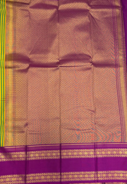 Budget Kanchipuram Saree-Green in Podi Kattam with Contrast Border