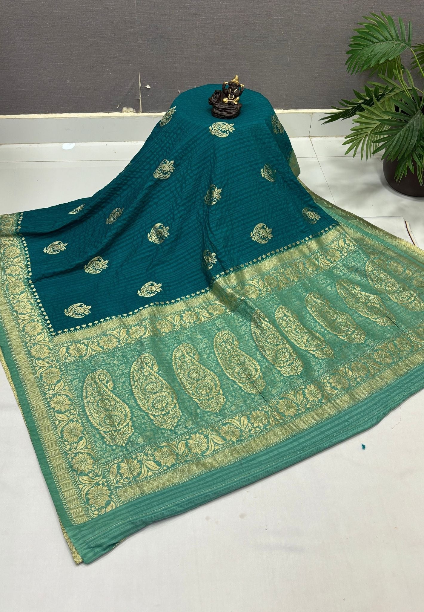 Banarasi Georgette Saree-Ramar Green In Floral Paisley Zari Border