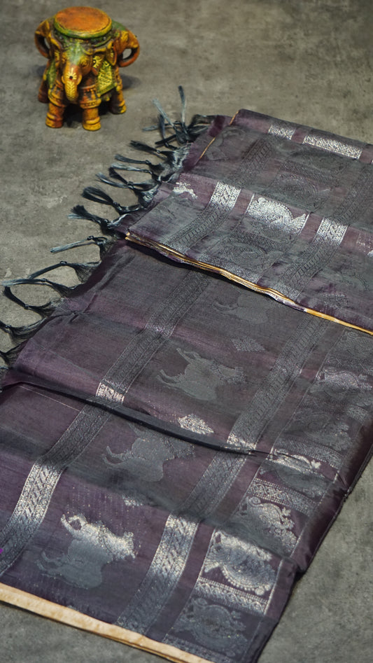 Vazhai Naaru Pattu Saree Vairaoosi Sandal to Wine