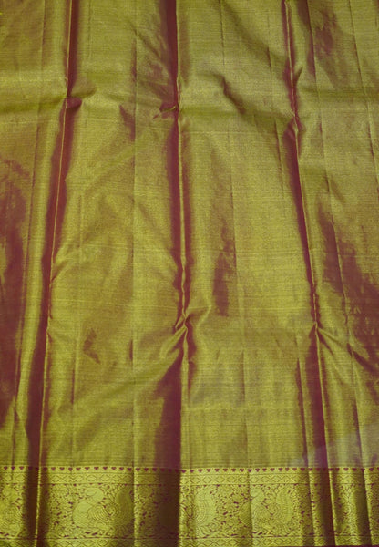 Pure Tissue Kanchipuram Silk Saree- Red with Paisley Zari Motif