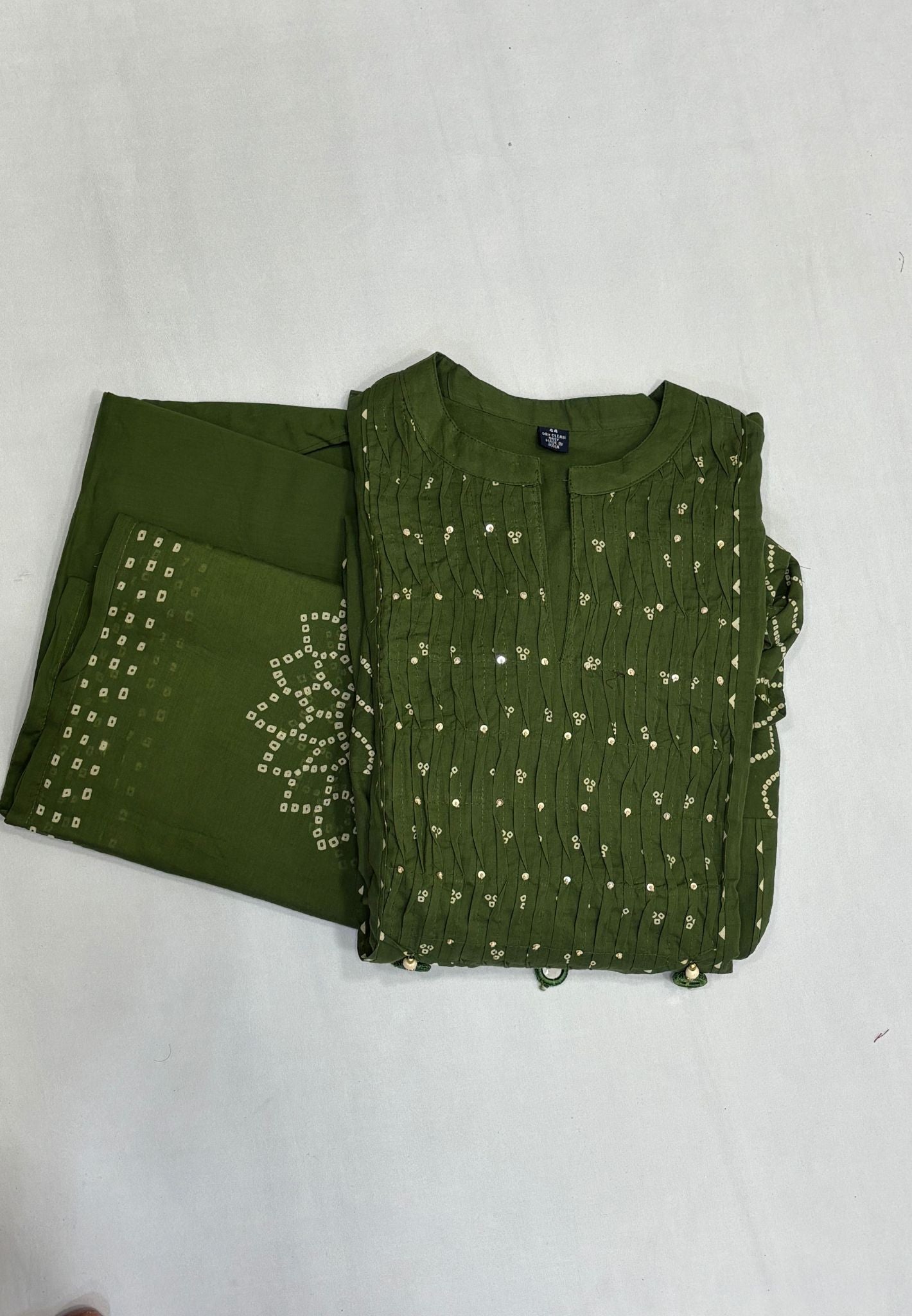 3Pcs Salwar Suit-Small Bandhini Print with Sequence Work