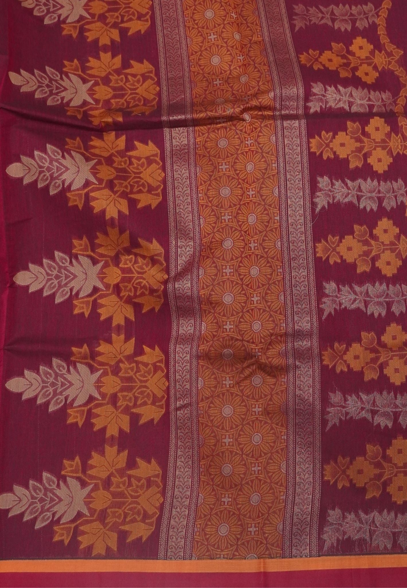 Cotton Saree-Magenta in Thread Work