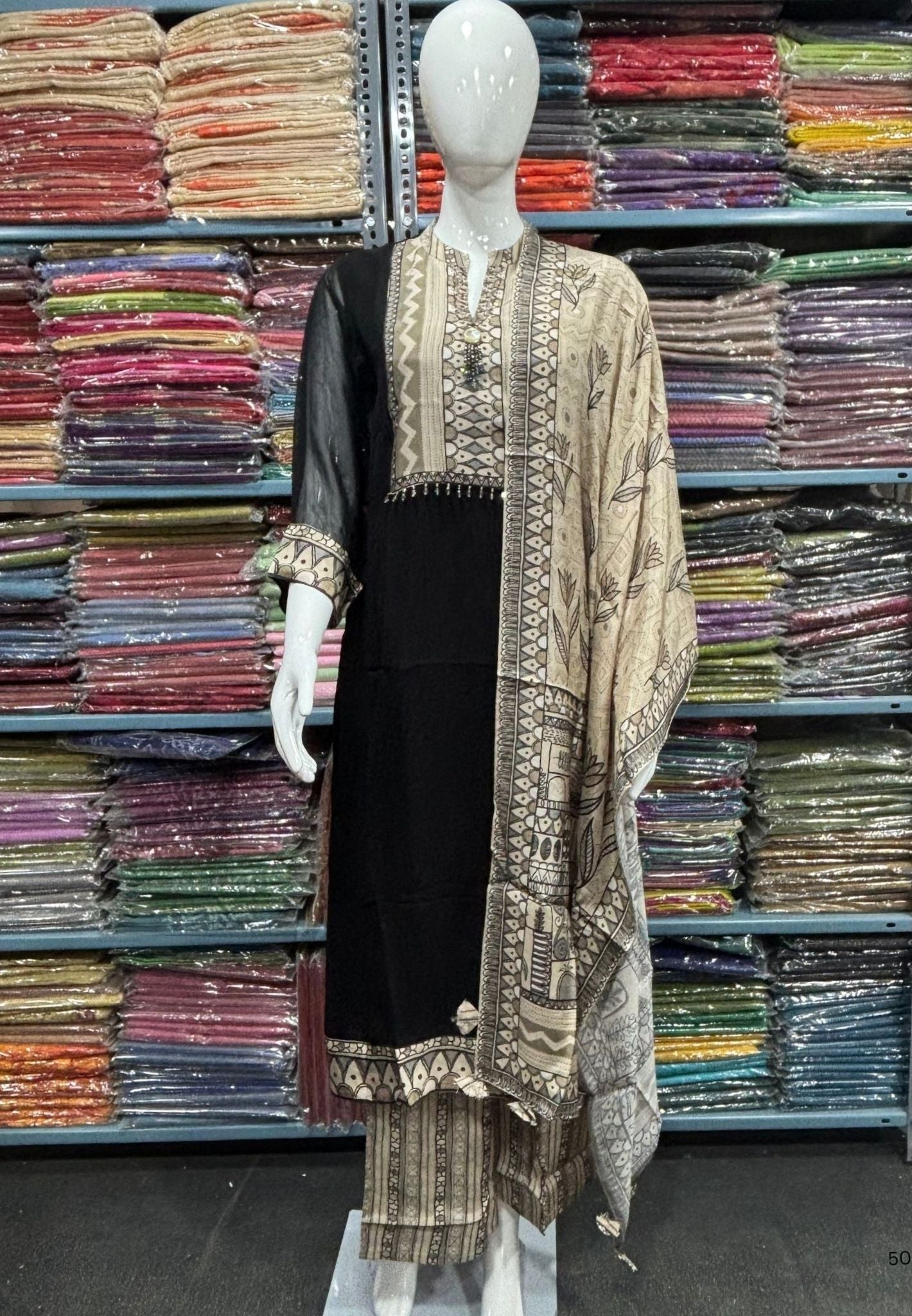 Ethnic Elegance 3Pcs Salwar Suit