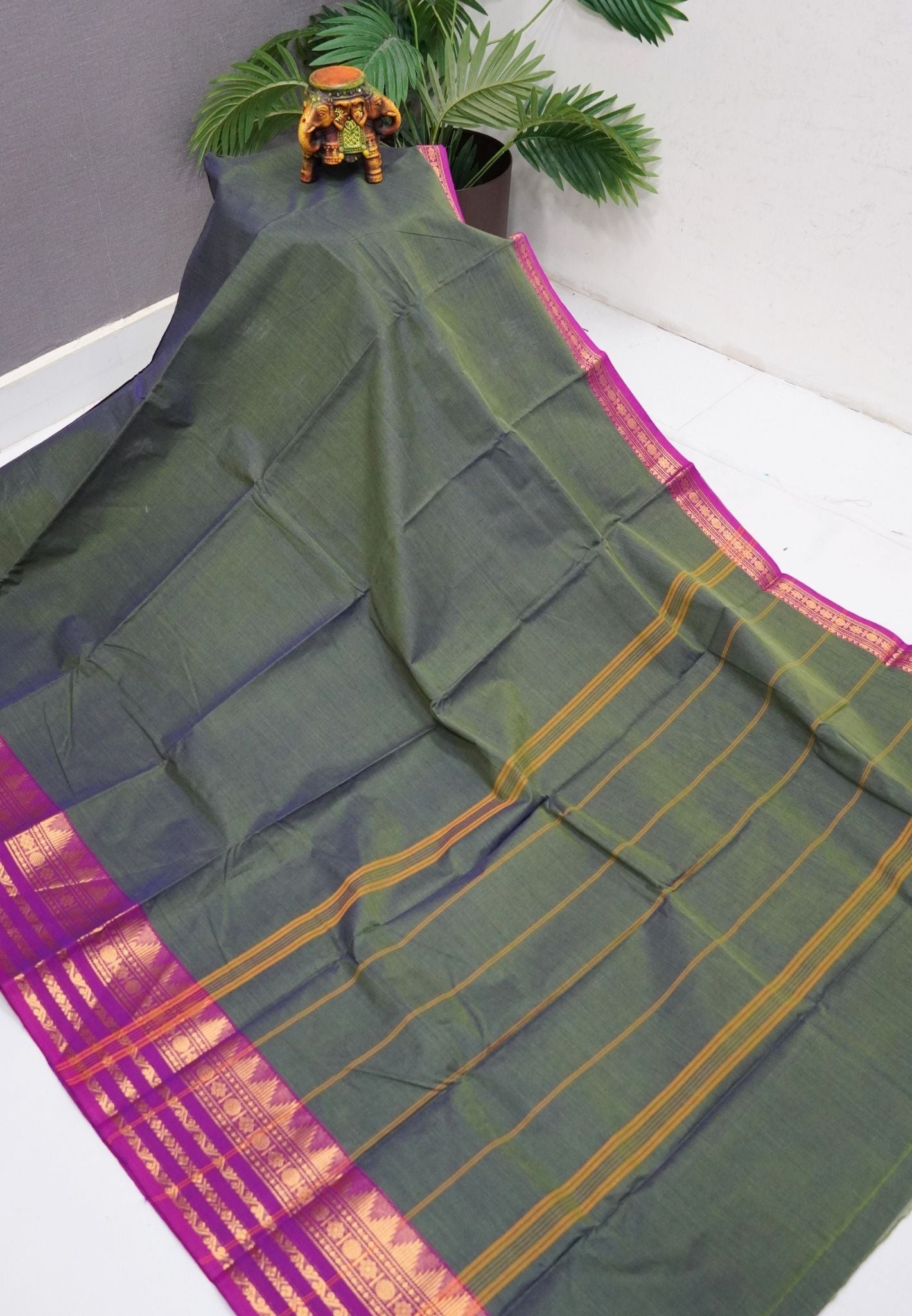 Kanchi Cotton Saree-Army Green-Magenta With Temple Zari Border