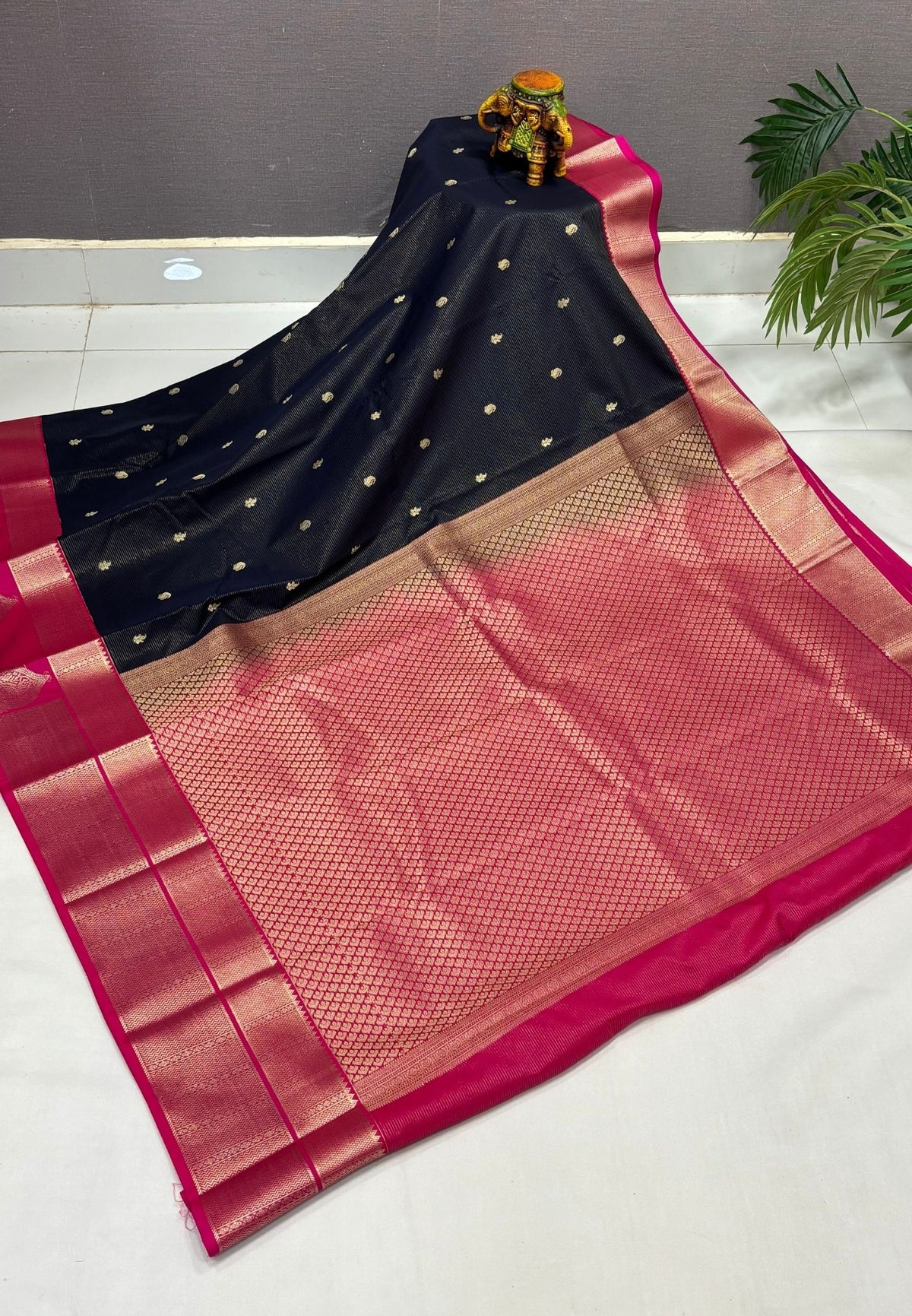 Budget Kanchipuram Saree-Navy Blue with Contrast Border