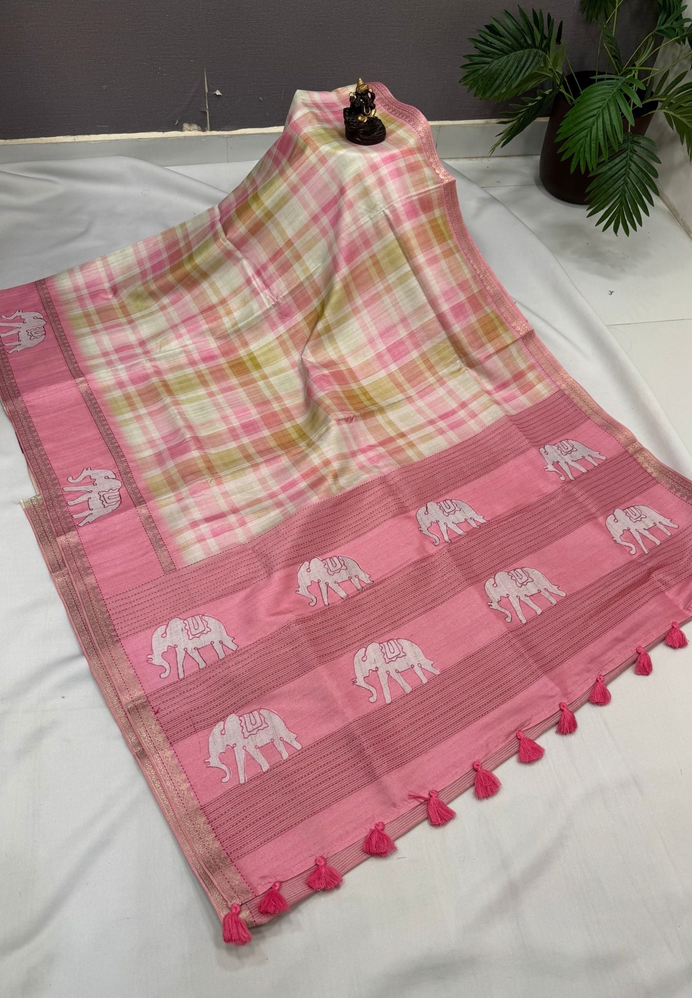 Soft Tussar Saree-Baby Pink In Checkered Patten With Elephant Embroidery