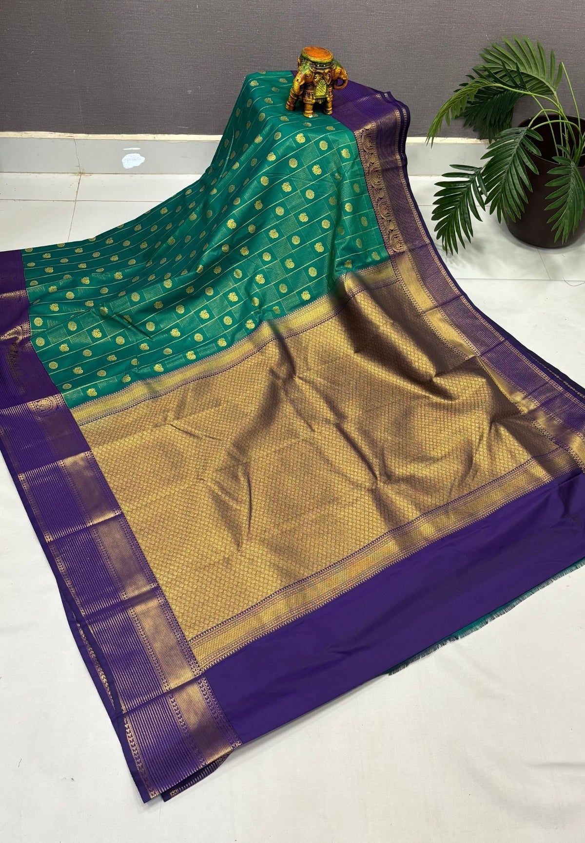 Budget Kanchipuram Saree-Green with Contrast Border
