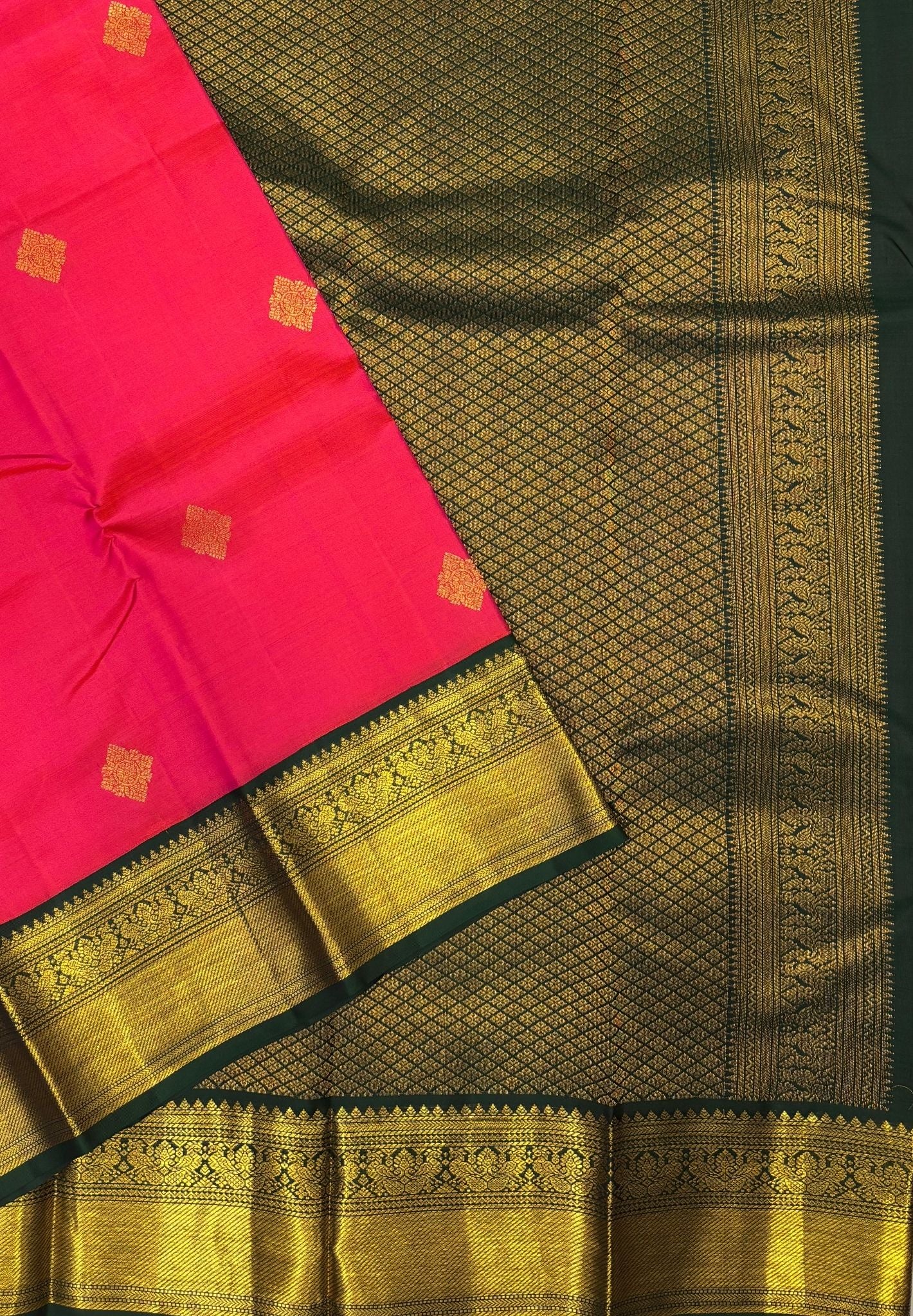 Pure Kanchipuram Silk Saree-Pink with Contrast Korvai Border