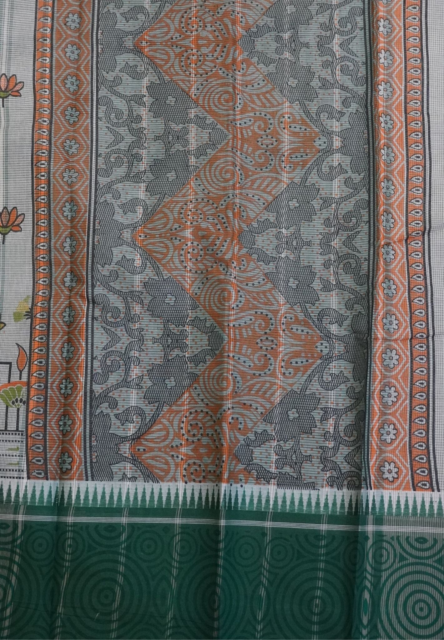 Pure Cotton Saree-Cream with Dark Green in Lotus Breeze