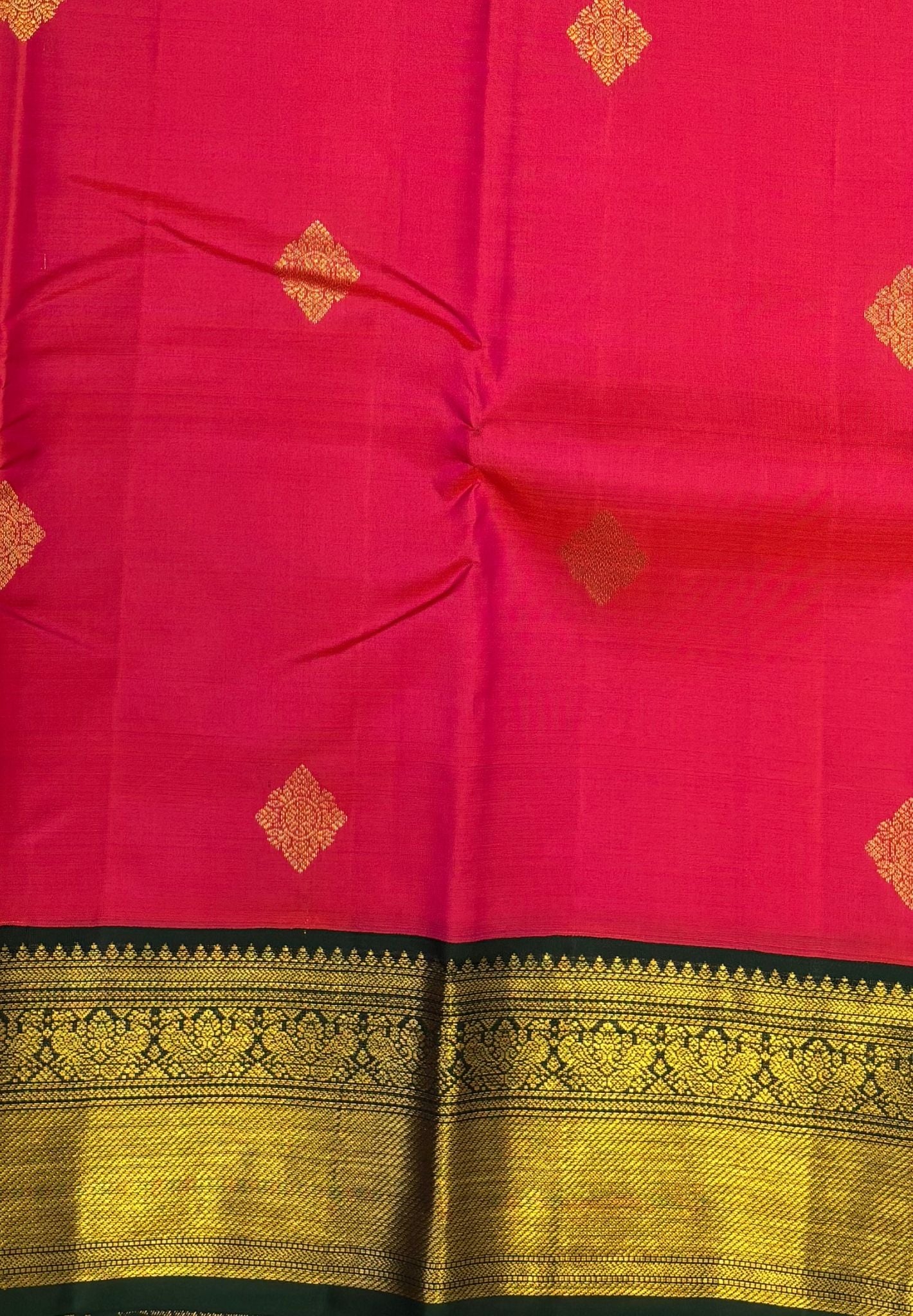Pure Kanchipuram Silk Saree-Pink with Contrast Korvai Border