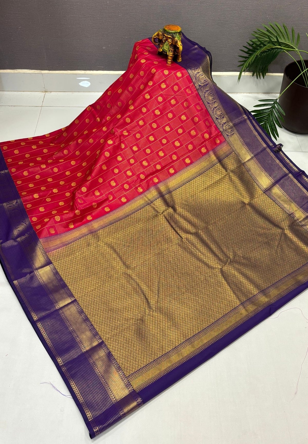 Budget Kanchipuram Saree-Berry Pink with Contrast Border