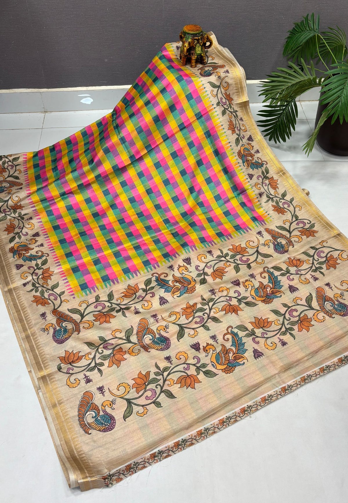 Semi Tussar Saree-Pink in Madras Checks with Peacock Floral Border