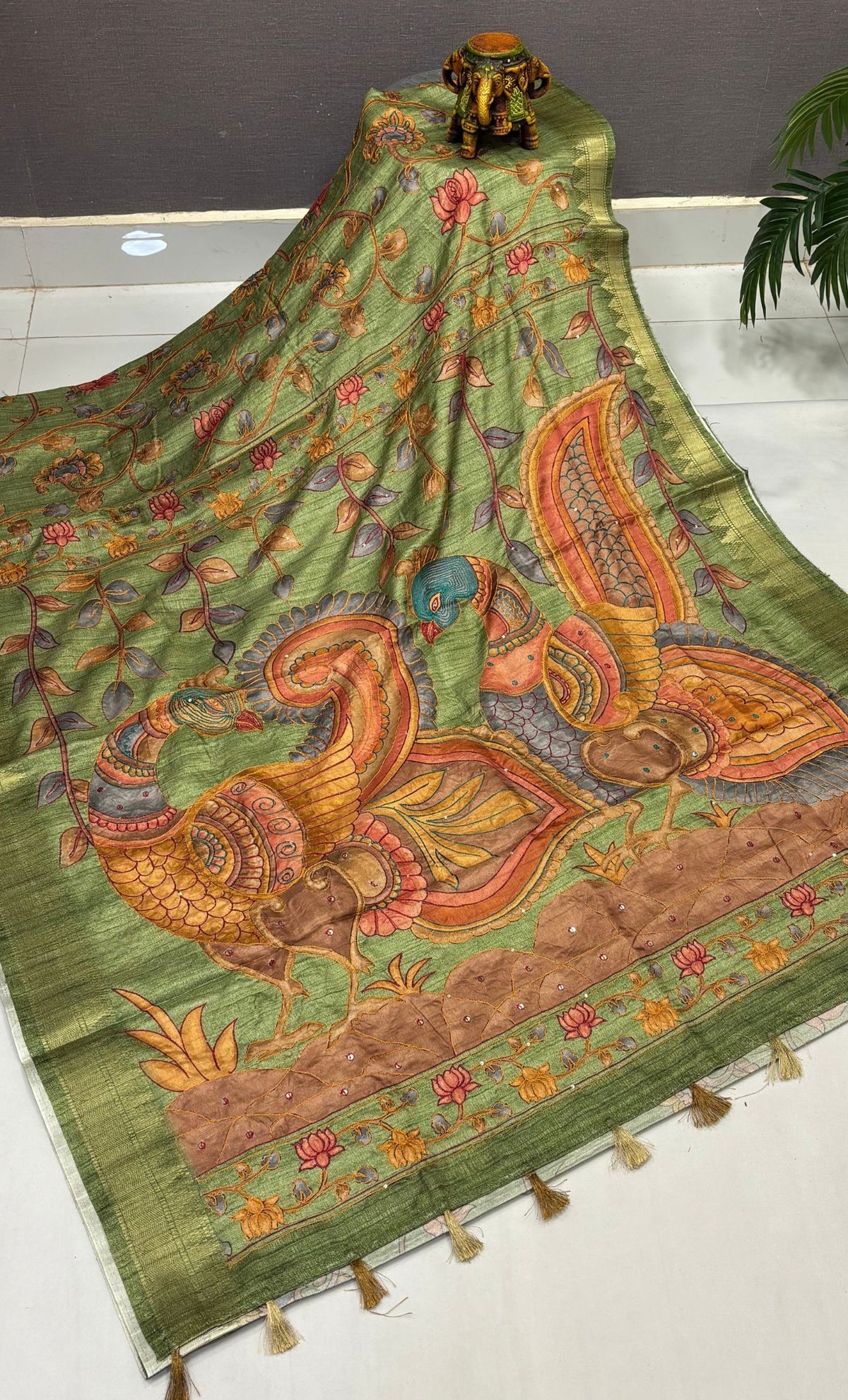 Semi Tussar Saree-Green In Twin Peacock