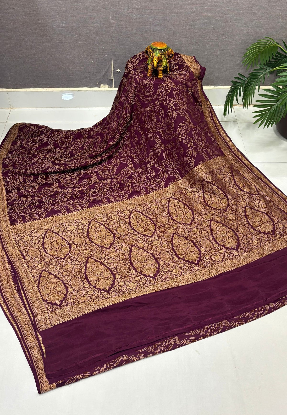 Pure Banarasi Kaddi Georgette Saree-Maroon In Paisley Floral Jaal Zari Border