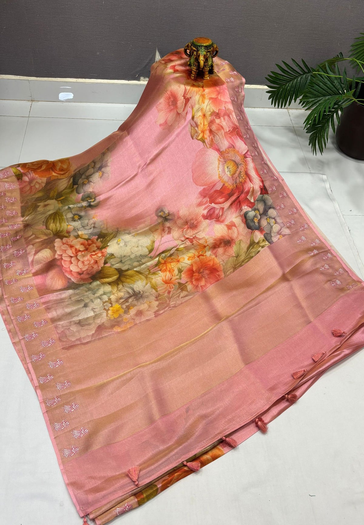 Tissue Silk Saree-Pink In Doll Motif Border