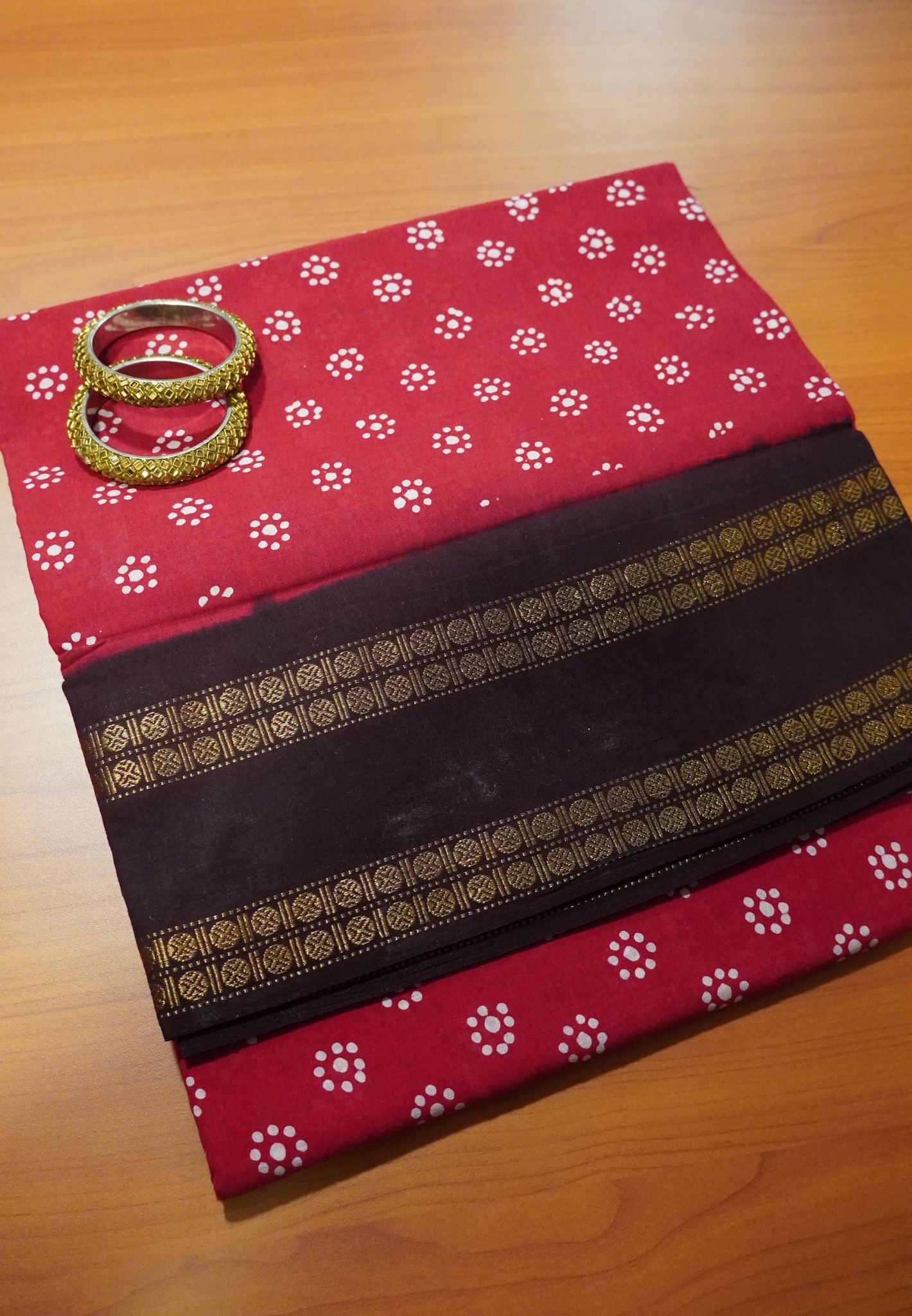 Sungudi Cotton- Bandhini Red
