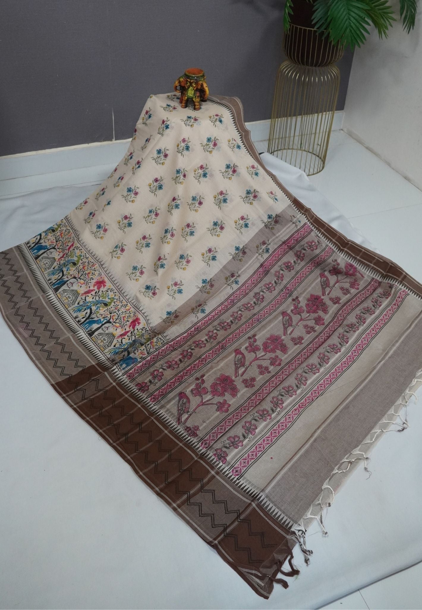 Pure Cotton Saree-Cream with Grey in Peacock Grove Pattern