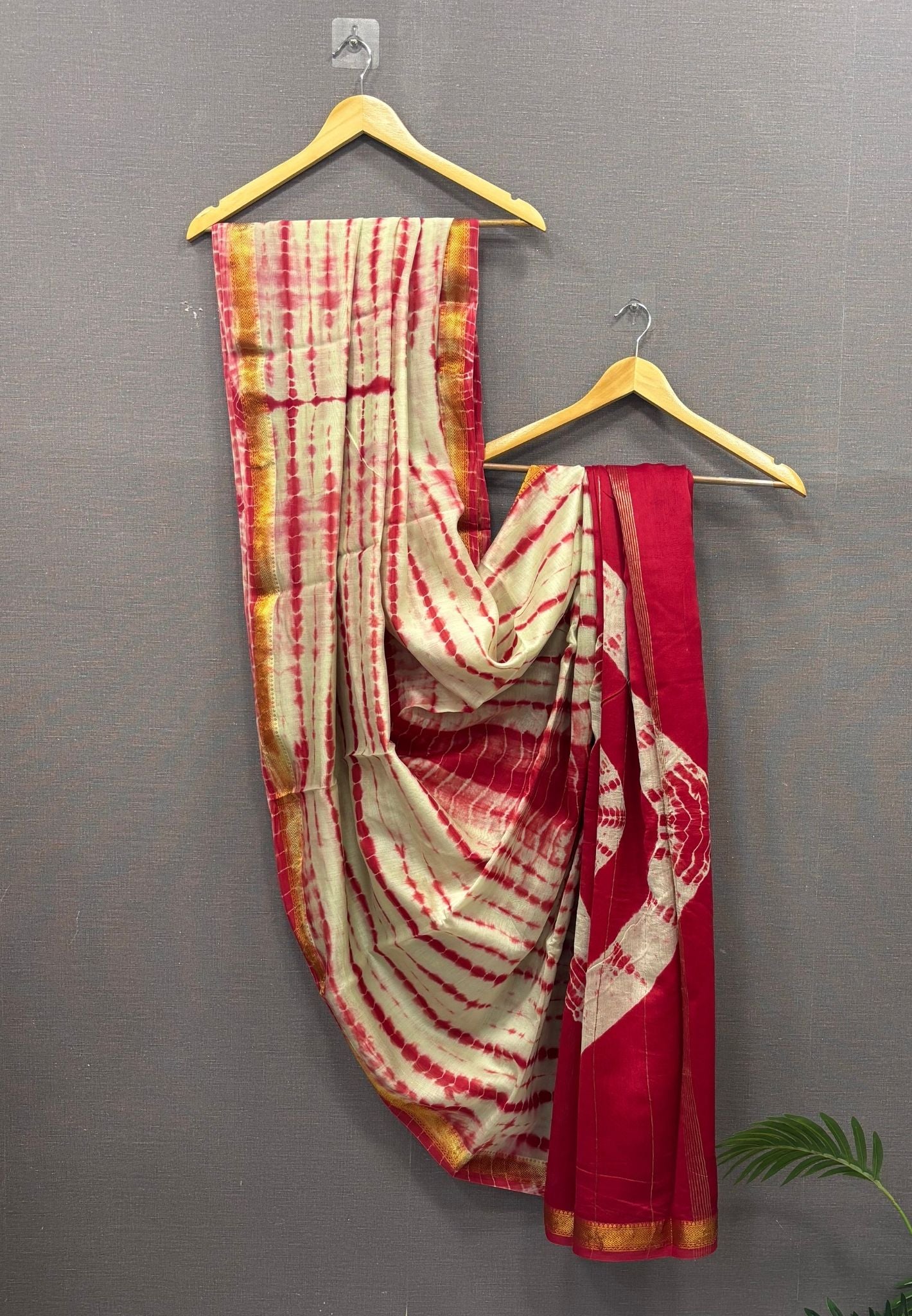 Pure Maheshwari Silk Cotton Saree-Off White