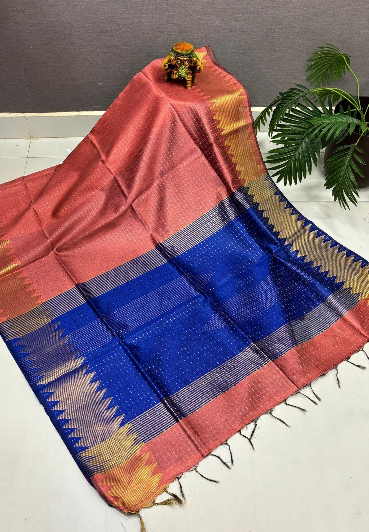 Semi Raw Silk Saree-Pastel Pink In Zigzag Zari With Contrast Border